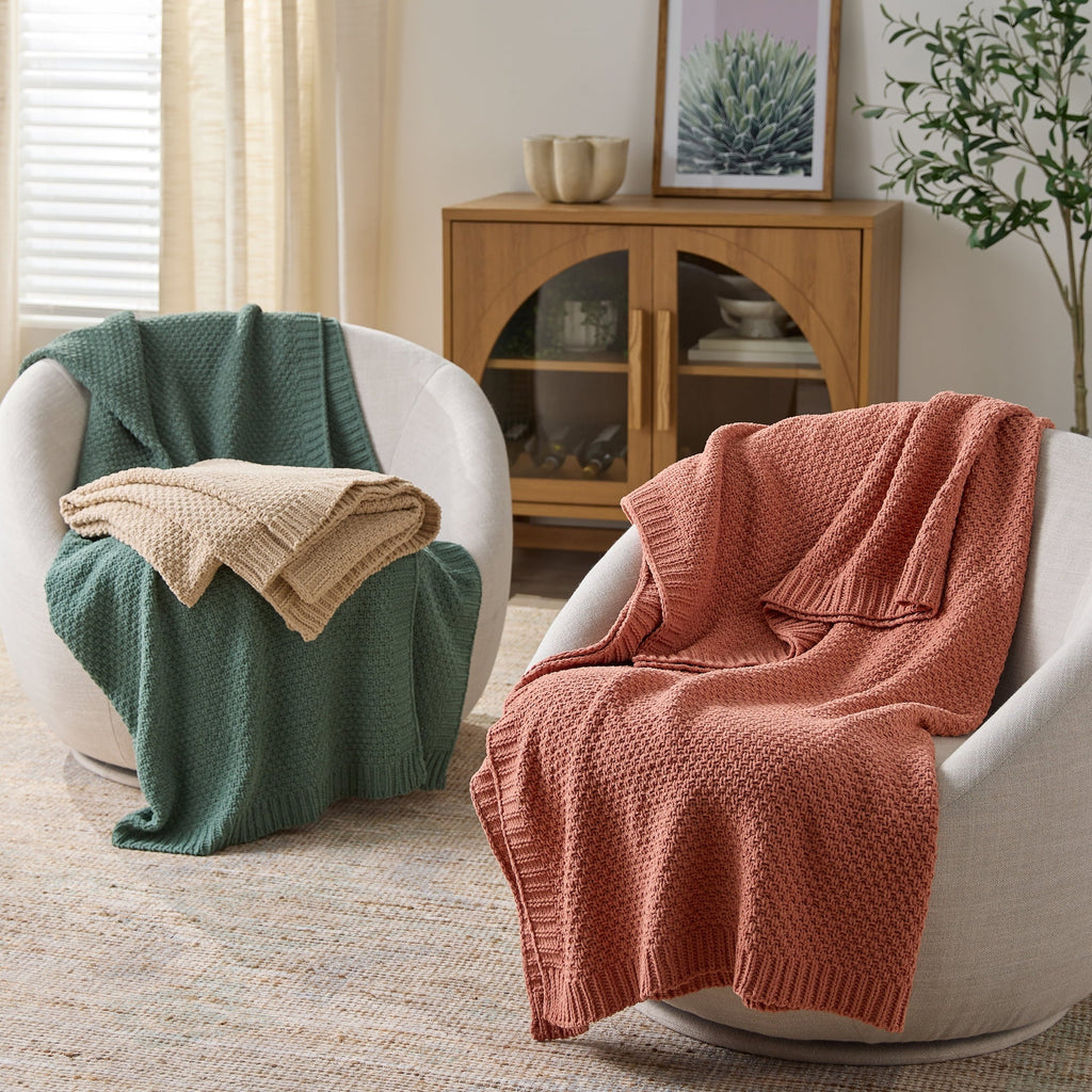 Super Soft Flannel Chenille Knit Super Soft Oversized Throw Blanket, Merlot Wine - Super Soft Reversible Sherpa Flannel Blanket Detail