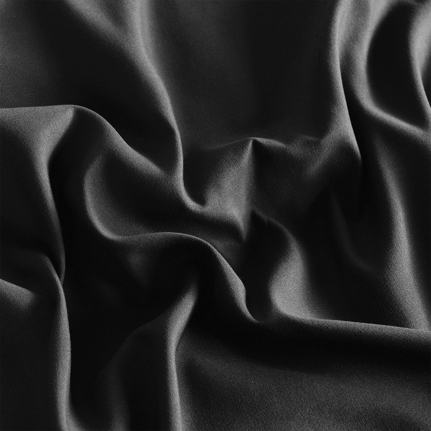 Hypoallergenic Cloud 8 PCS Modern Comforter Set with Sheets All Season Bed in a Bag, Black, Queen Size - All-Season Down Alternative Comforter Insert Detail