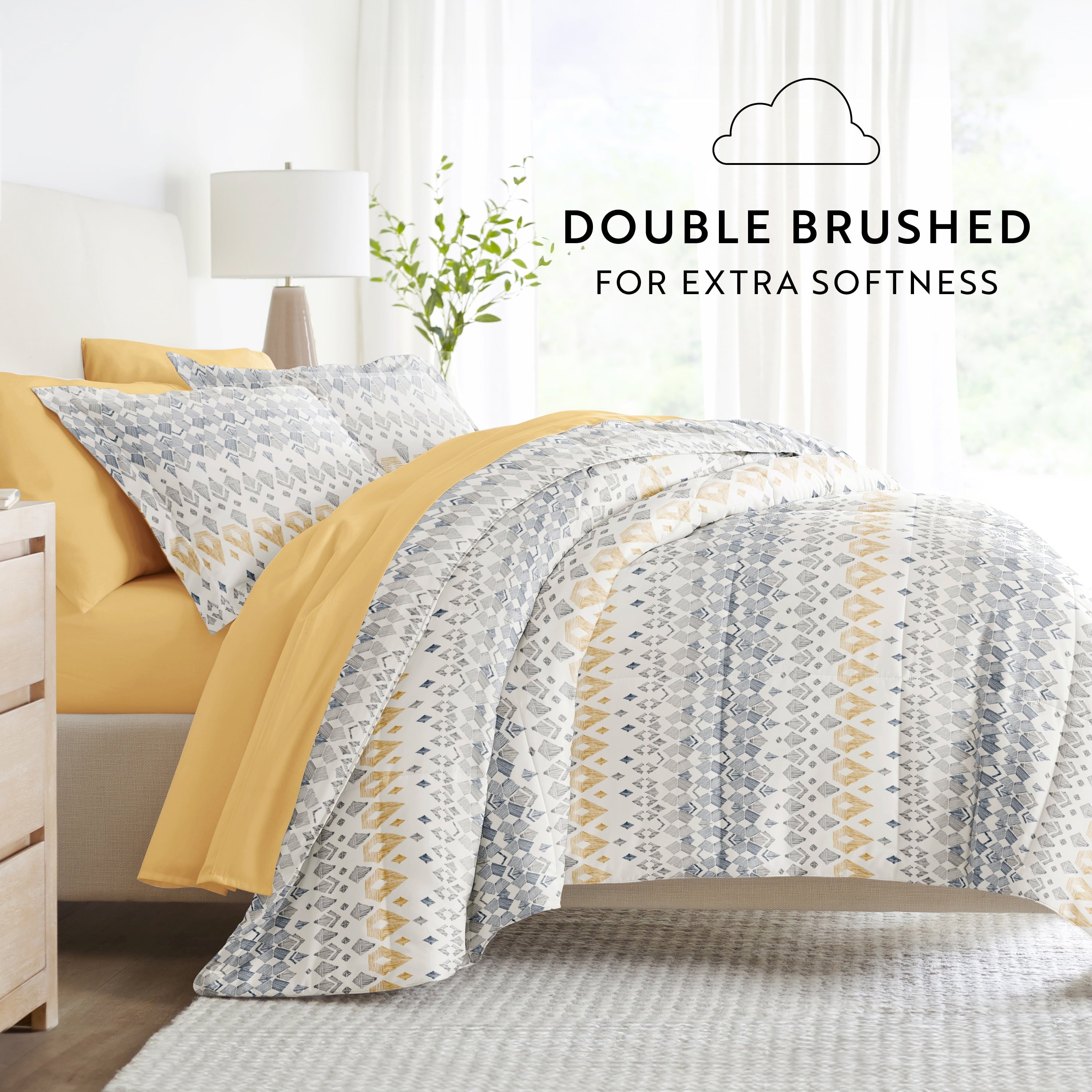 All-Season 7 Piece Bedding Bundle, Microfiber Patterned Comforter and Sheet Set, Queen - Luxurious Quilted Duvet Cover Set Detail