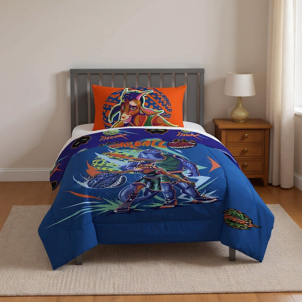Hypoallergenic Cloud 2 Piece Twin/Full Kids Reversible Comforter and Pillowcase Bedding Set, Multicolor,Twin/Full - All-Season Down Alternative Comforter Insert Detail