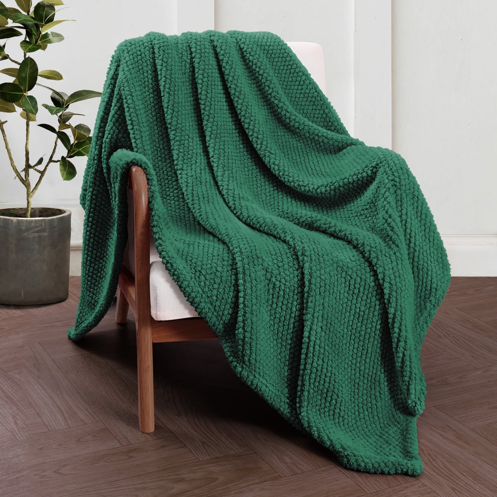 Reversible Sherpa Fuzzy Fleece 50"x70" Throw Blanket for Couch, Fluffy Warm Soft Jacquard Blankets for Fall Winter, Lightweight and Coz... - Lightweight Plush Warm Blanket for All Seasons Detail