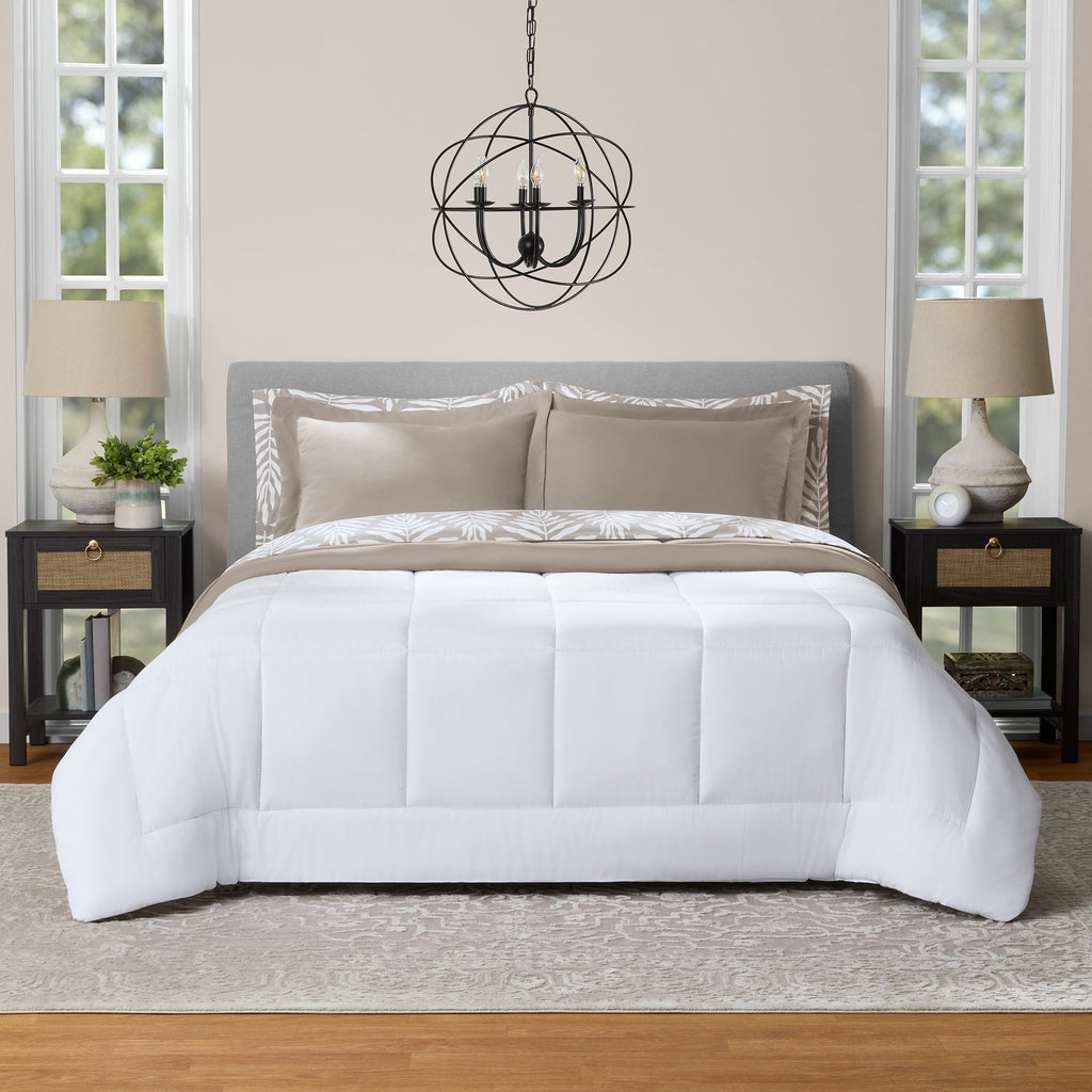 Luxurious Quilted All in One Reversible Comforter and Sheet Set- 7 Piece, Queen, Beige Palm - Hypoallergenic Ultra-Fluffy Quilt for Winter Detail