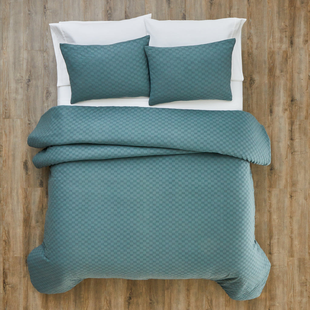Hypoallergenic Cloud Full/Queen Comforter Set, All-Season, 3-Piece, Nimbus Blue Block Weave - Cloud-Like Soft Lightweight Bed Comforter Detail