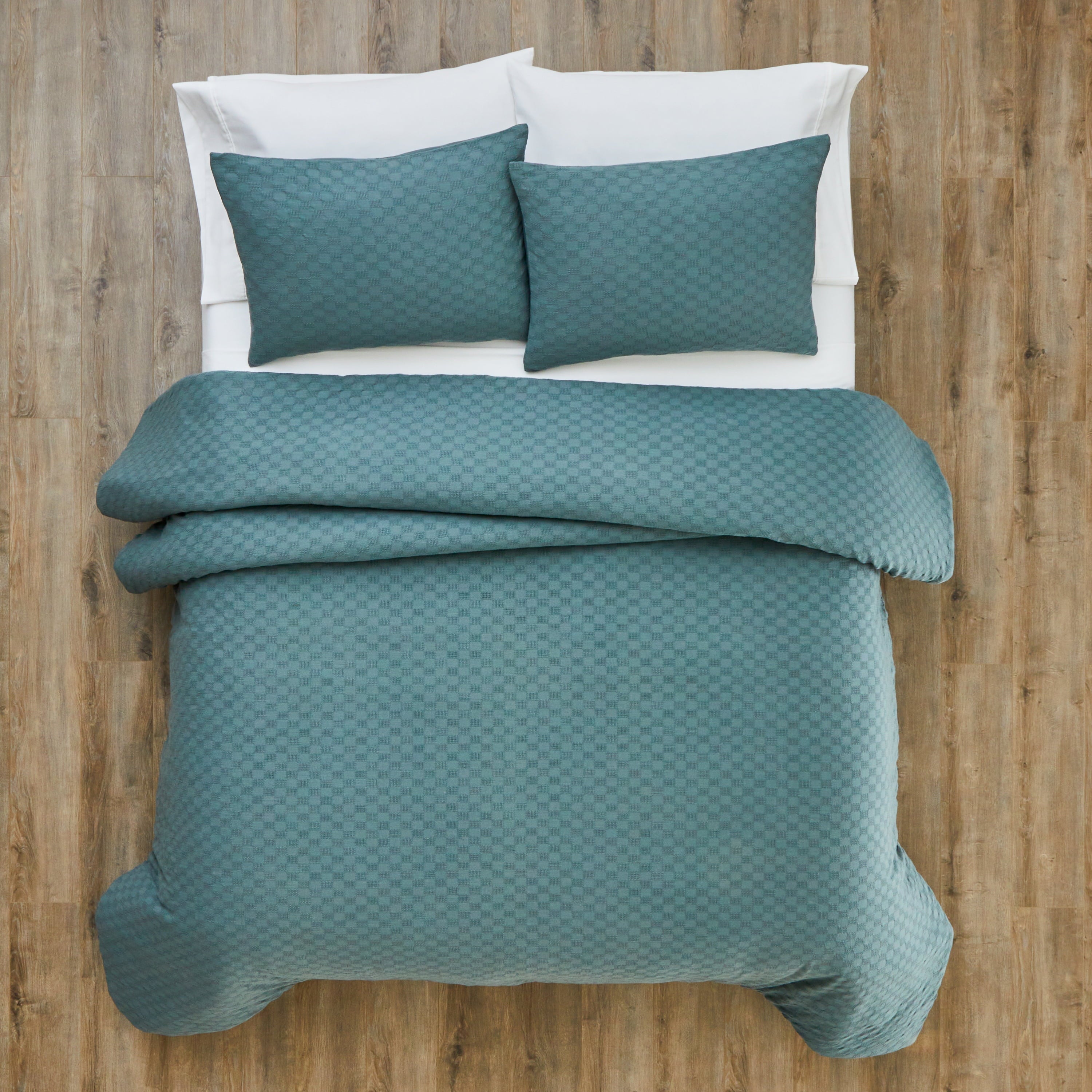 Hypoallergenic Cloud Full/Queen Comforter Set, All-Season, 3-Piece, Nimbus Blue Block Weave - Cloud-Like Soft Lightweight Bed Comforter Detail