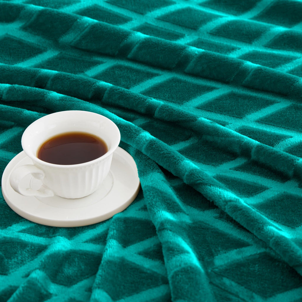 Lightweight Warm Large Soft Throw Blanket for Couch, 50x70 Inches Diamond Geometry Pattern Velvet Fleece Blanket, Cozy, Warm and Light... - Super Soft Reversible Sherpa Flannel Blanket Detail