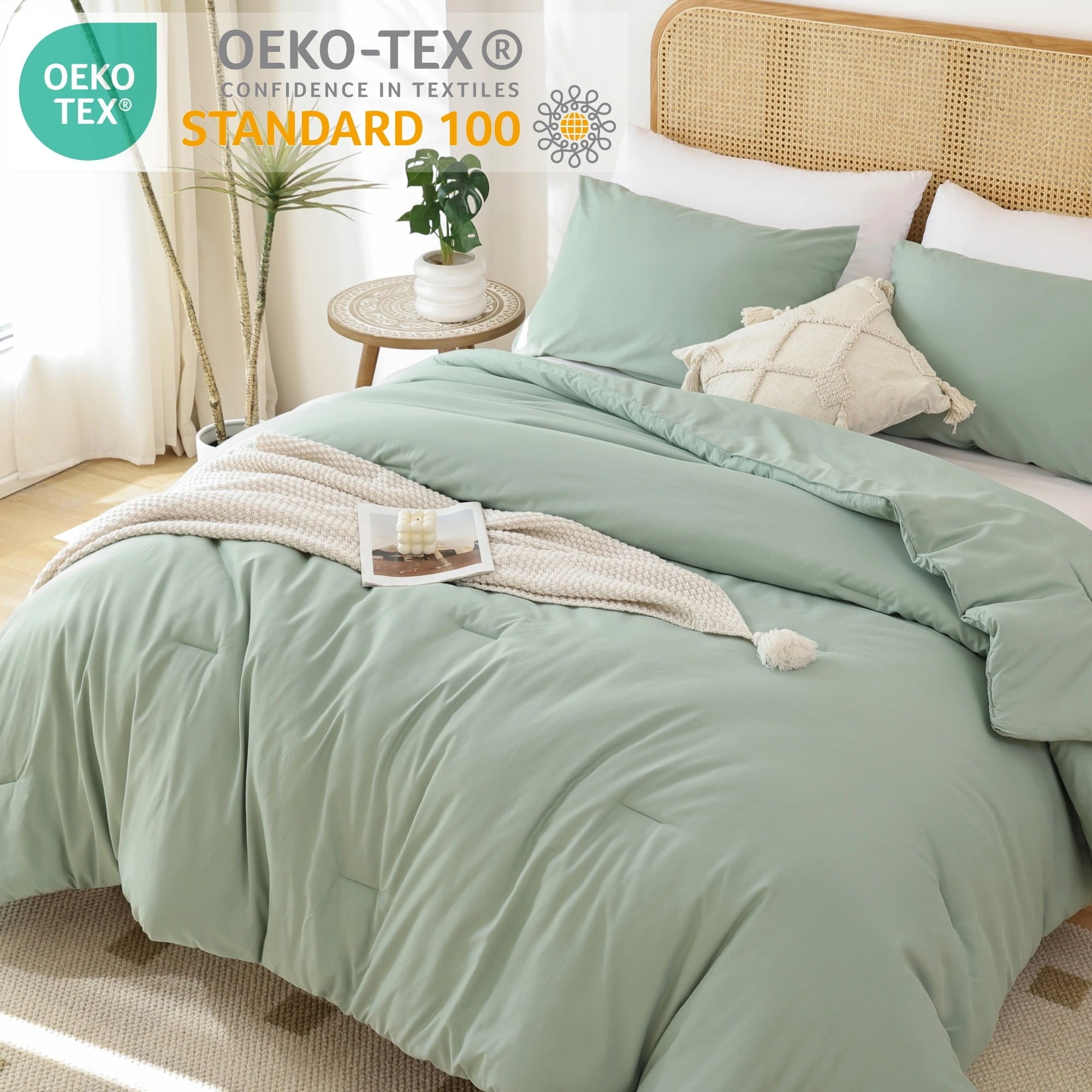 Hypoallergenic Cloud Queen Comforter Set For Adult, 3 Piece Sage Green Comforter Sets & Bedding For All Season - Cloud-Like Soft Lightweight Bed Comforter Detail