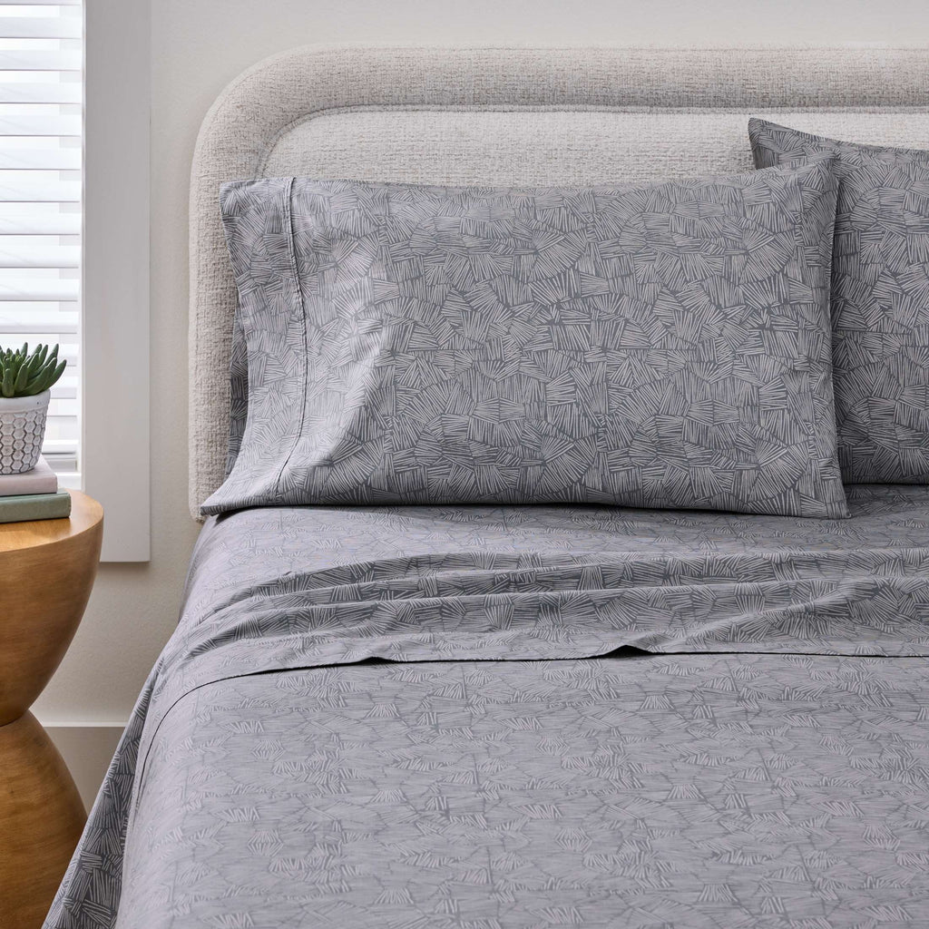 Ultra-Soft 300 Thread Count 4-Piece Cotton Percale Ziggy Geo Print Grey Flannel Bed Sheet Set, Queen - Premium Ultra-Soft Pillowcase Pair for Sleeping Detail