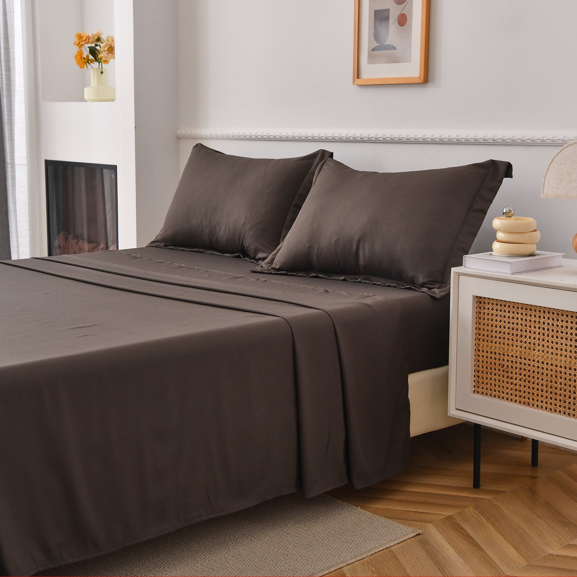 Premium Egyptian Cotton Bed Sheets Set 4 Piece Queen/Full Sheet Set Brown Gray Cotton Blend Fitted Sheet, Flat Sheet & 2 Pillowcases Bedding Set - Luxury Bed Sheet Set with Deep Pockets Detail