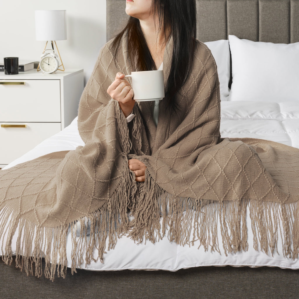 Cozy Fleece Tan Taupe Knit Throw Blanket for Couch Bed, Soft Knitted Farmhouse Sofa Throw for Living Room, Lightweight Decorative... - Super Soft Reversible Sherpa Flannel Blanket Detail