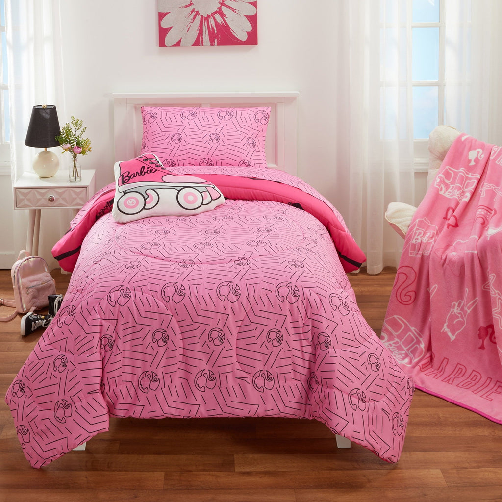Heavyweight Warmth Kids 2 Piece Pink Black Chevron Reversible Comforter and Pillowcase set, Twin/full - All-Season Down Alternative Comforter Insert Detail