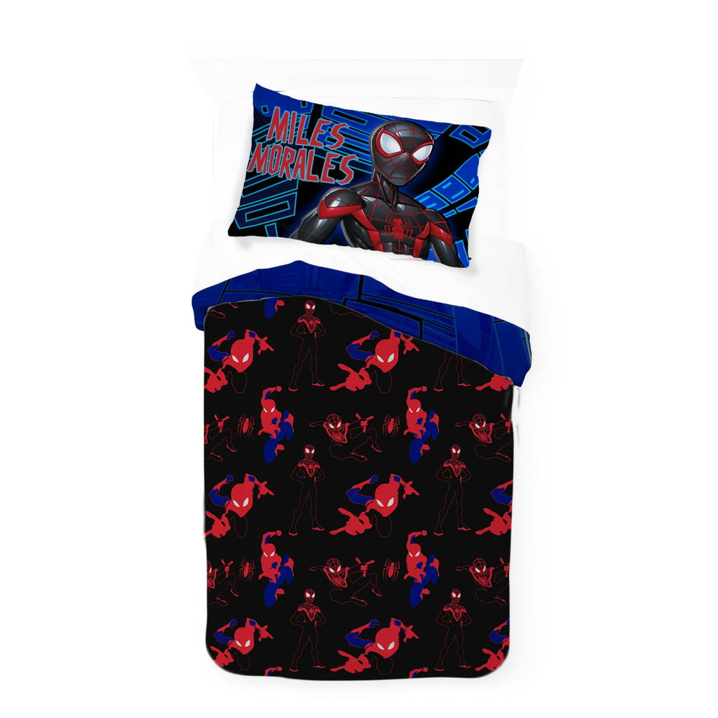 Luxurious Quilted Spiderman Techno City Kids 2 Piece Blue Reversible Comforter and Pillowcase Set, Twin/Full - Cloud-Like Soft Lightweight Bed Comforter Detail
