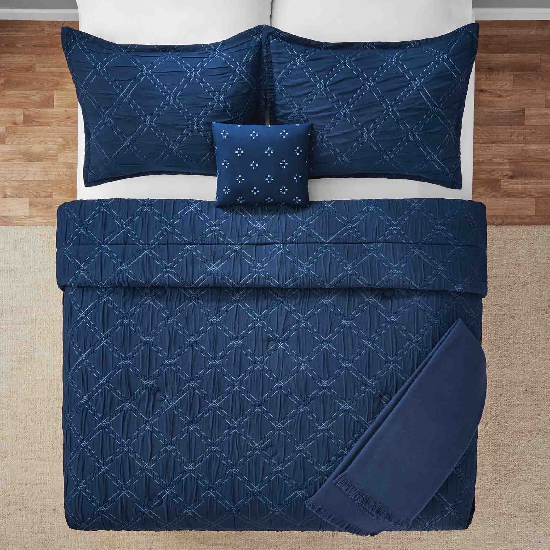 Heavyweight Warmth 5-Piece Reversible Comforter Set Navy Cross Stitch Bedding with Decor Pillow and Throw, Full/Queen - All-Season Down Alternative Comforter Insert Detail