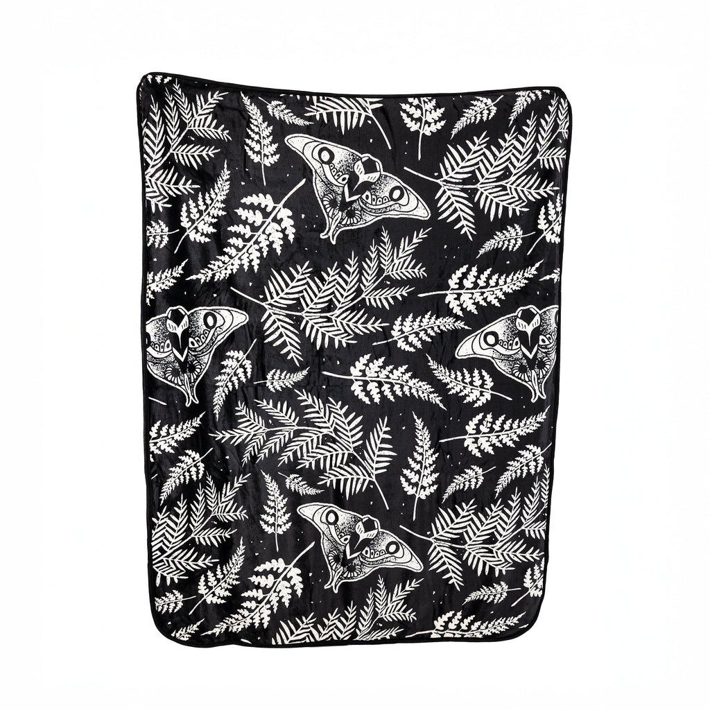 Super Soft Flannel Black and White Polyester Throw Blanket, 50" X 60" - Super Soft Reversible Sherpa Flannel Blanket Detail