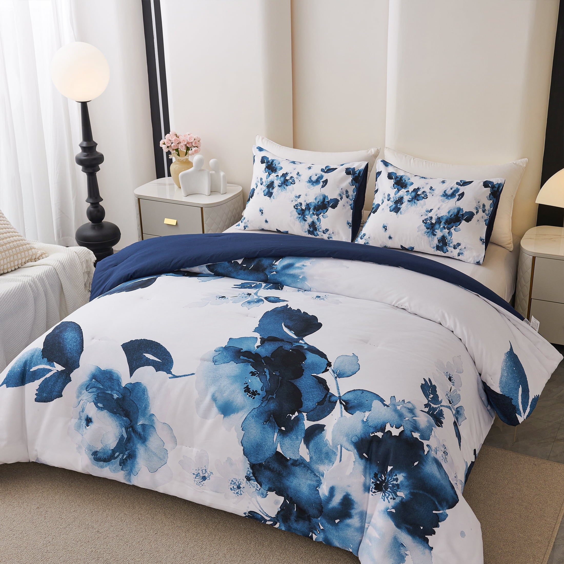 Luxurious Quilted 3 Pieces Blue and White Floral Comforter Set King Size, Flower Bedding with Watercolor Flowers Pattern for Women, Rev... - Cloud-Like Soft Lightweight Bed Comforter Detail