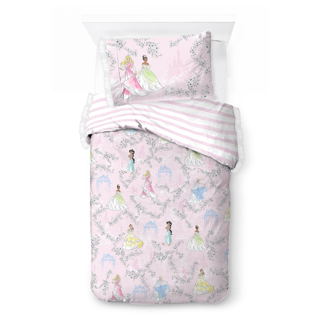 Hypoallergenic Cloud Princess Floral Gardens 2-Piece Twin/Full Reversible Comforter Set, Polyester Microfiber, Pink & White - All-Season Down Alternative Comforter Insert Detail