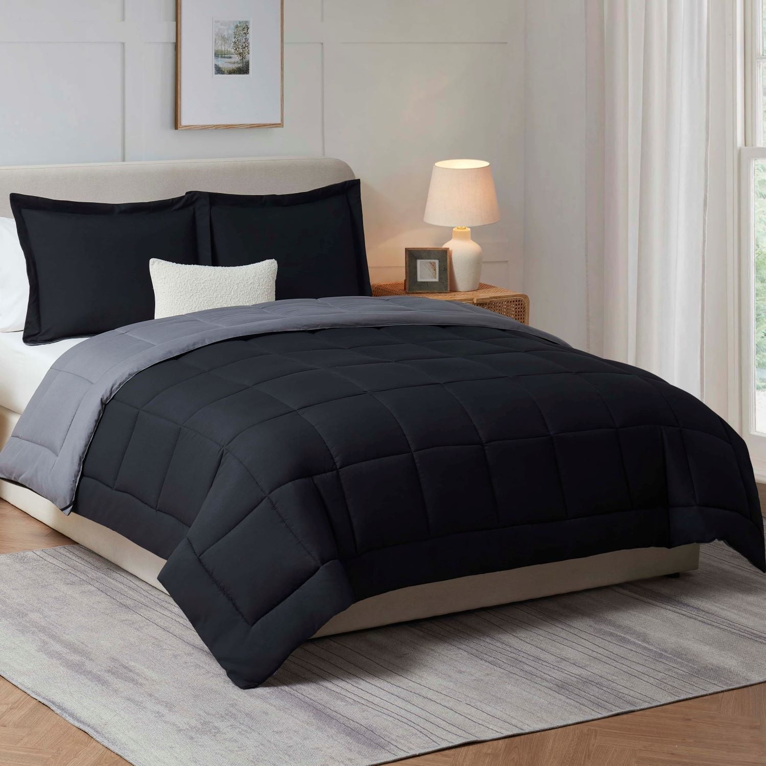 Fluffy Down Alternative Queen Comforter Set, 3 Piece Bed in a Bag, Reversible Down Alternative Bedding Set, Black & Gray - Luxurious Quilted Duvet Cover Set Detail