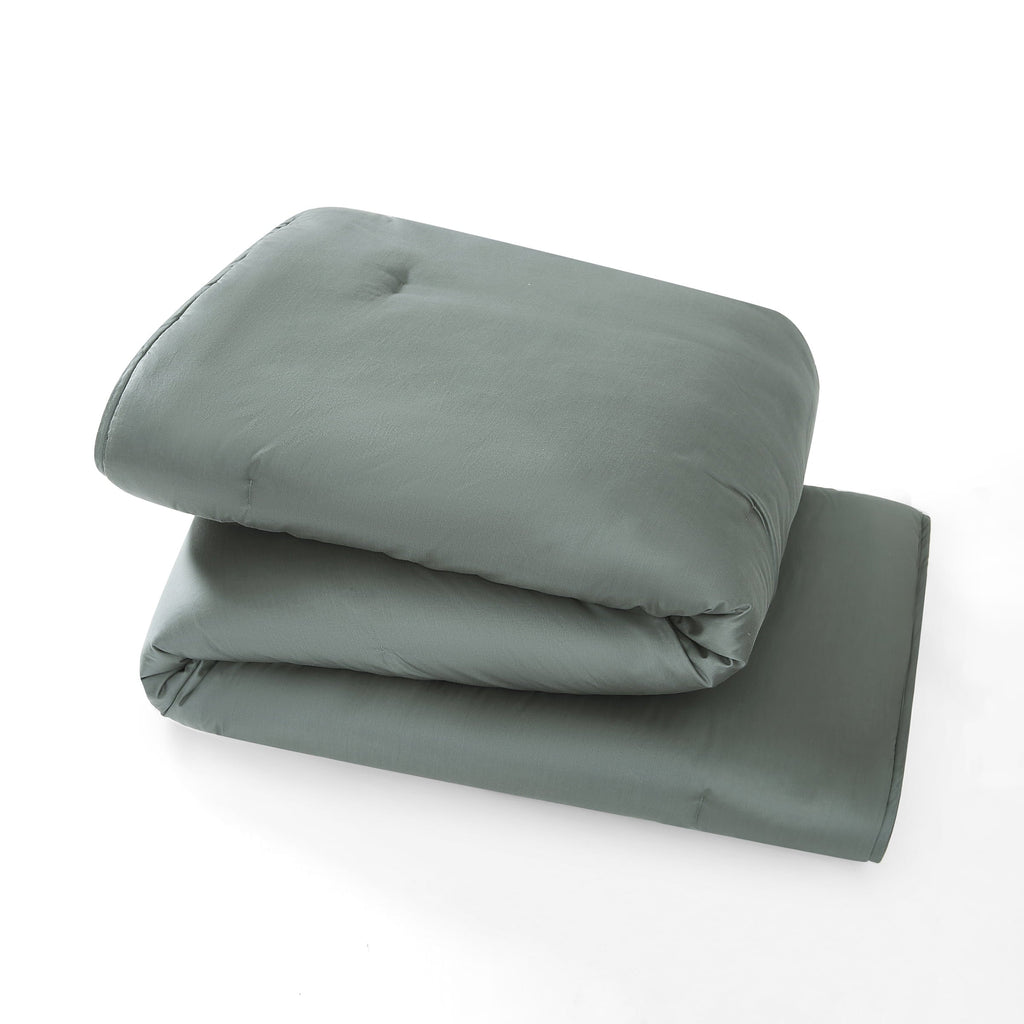All-Season 3-Piece 400 Thread Count Flag Stone Green Cotton Lyocell Blend Comforter Set, Adult King - Cloud-Like Soft Lightweight Bed Comforter Detail