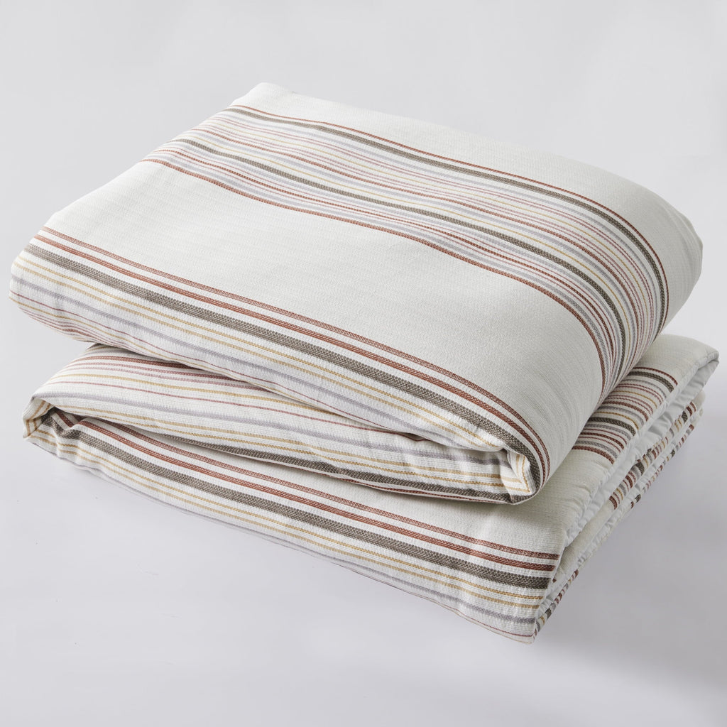 Heavyweight Warmth 3-Piece Red Yarn Dye Stripe Comforter Set, Full/Queen - Luxurious Quilted Duvet Cover Set Detail