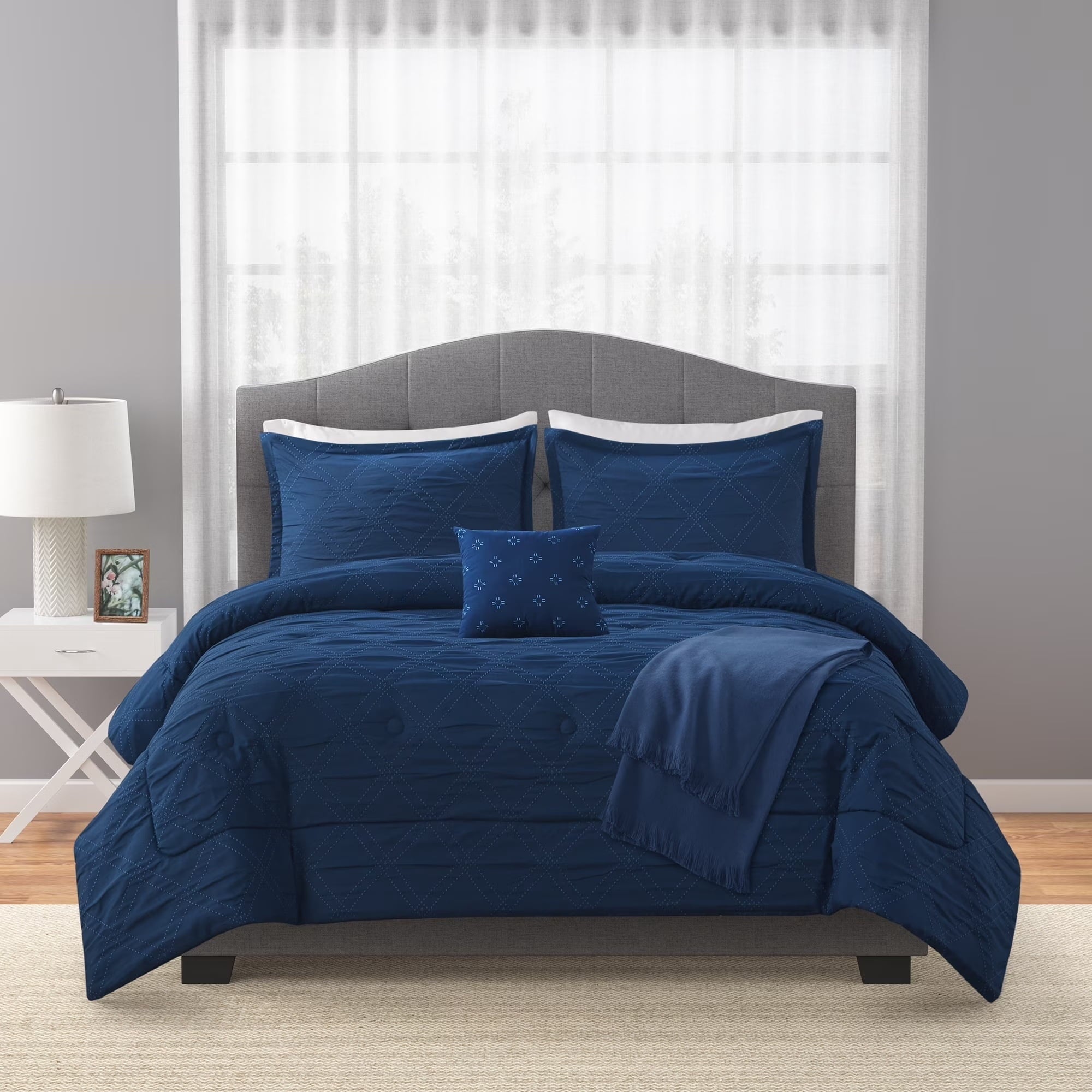 Heavyweight Warmth 5-Piece Reversible Comforter Set Navy Cross Stitch Bedding with Decor Pillow and Throw, Full/Queen - All-Season Down Alternative Comforter Insert Detail