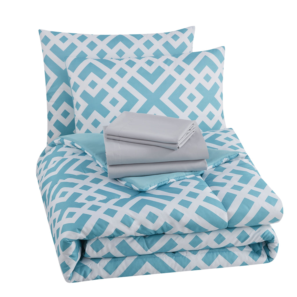 Heavyweight Warmth Teal Geometric 6 Piece Bed in a Bag Comforter Set with Sheets, Twin/Twin-XL - All-Season Down Alternative Comforter Insert Detail
