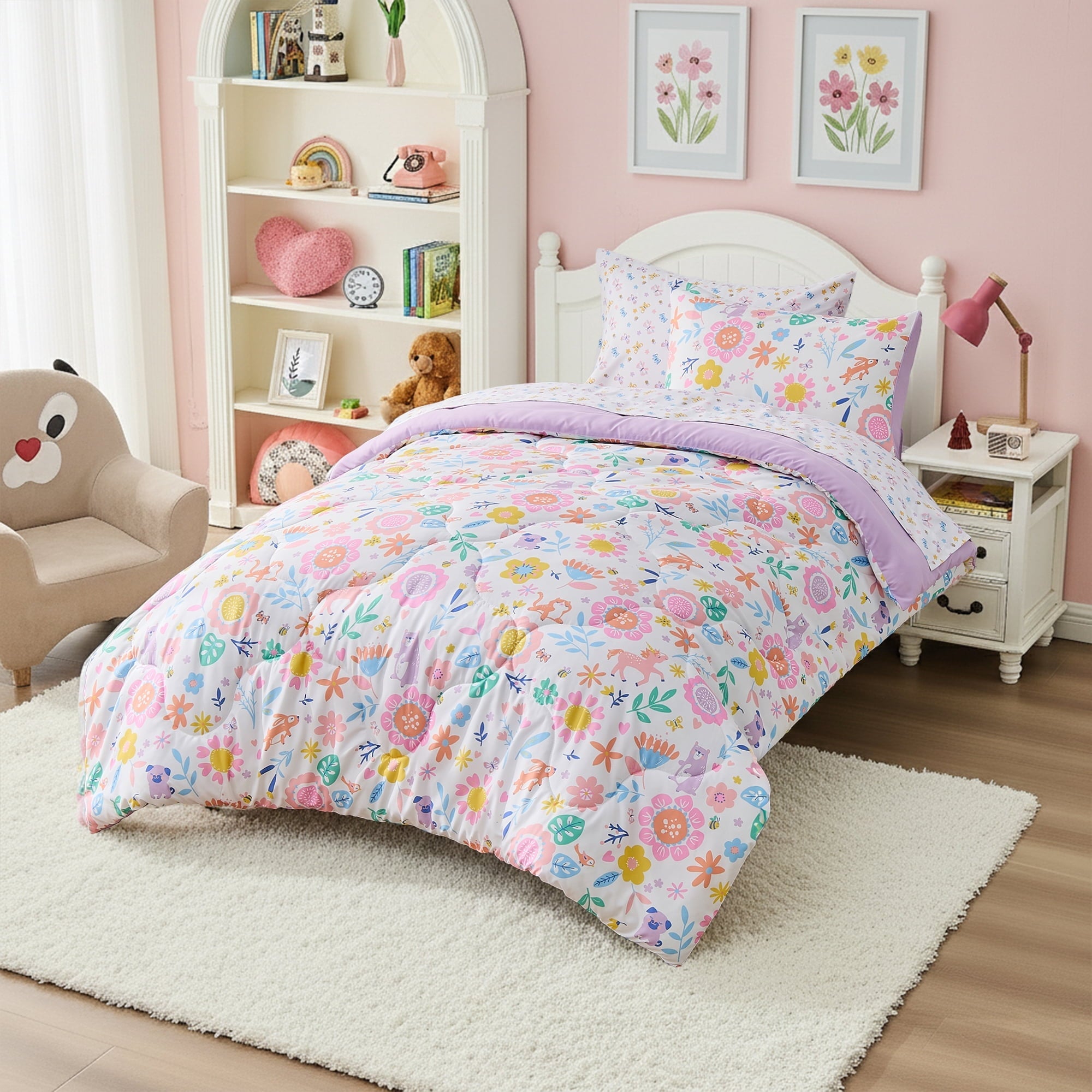 Fluffy Down Alternative Floral Comforter Set, Soft Microfiber Flower Bedding Set, 5 Pieces with Comforter, Sheets and Pillowcases, Twin - Cloud-Like Soft Lightweight Bed Comforter Detail