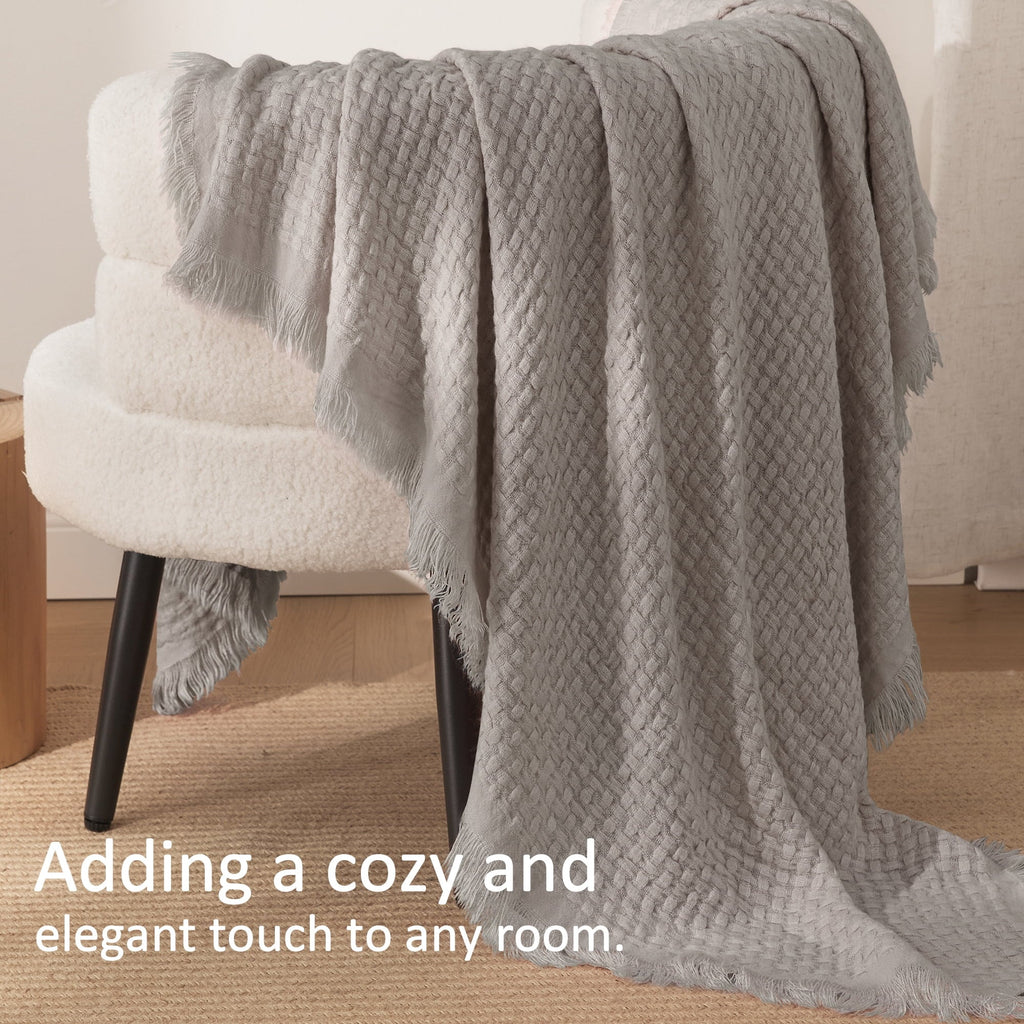 Decorative Knitted Knitted Throw Blanket with Fringes for Couch, Soft and Warm Textured Throw for All Season, Lightweight Breathable Roo... - Lightweight Plush Warm Blanket for All Seasons Detail