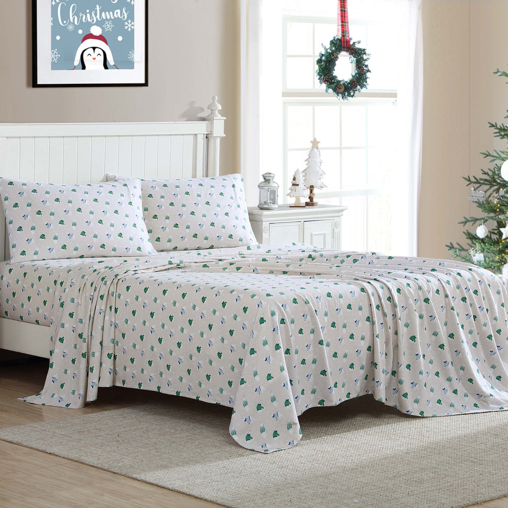 Wrinkle-Resistant Winter Nights Cotton Flannel Sheet Set, King, Holiday Bears - Premium Ultra-Soft Pillowcase Pair for Sleeping Detail