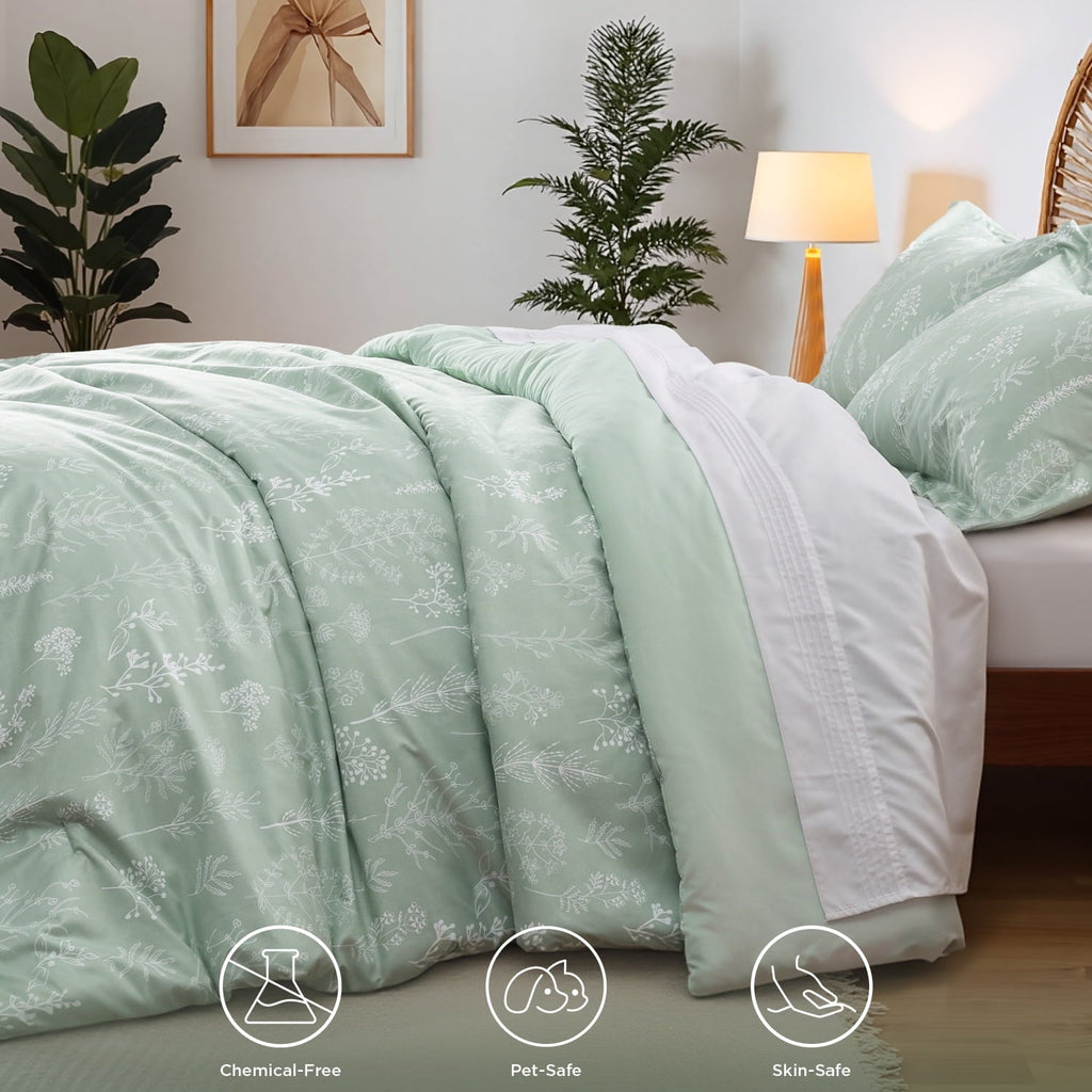 Heavyweight Warmth 3 Pieces Sage Green Floral Comforter Sets, 1 Botanical Flowers Reversible Comforter and 2 Pillow Shams, Queen Size Be... - Luxurious Quilted Duvet Cover Set Detail