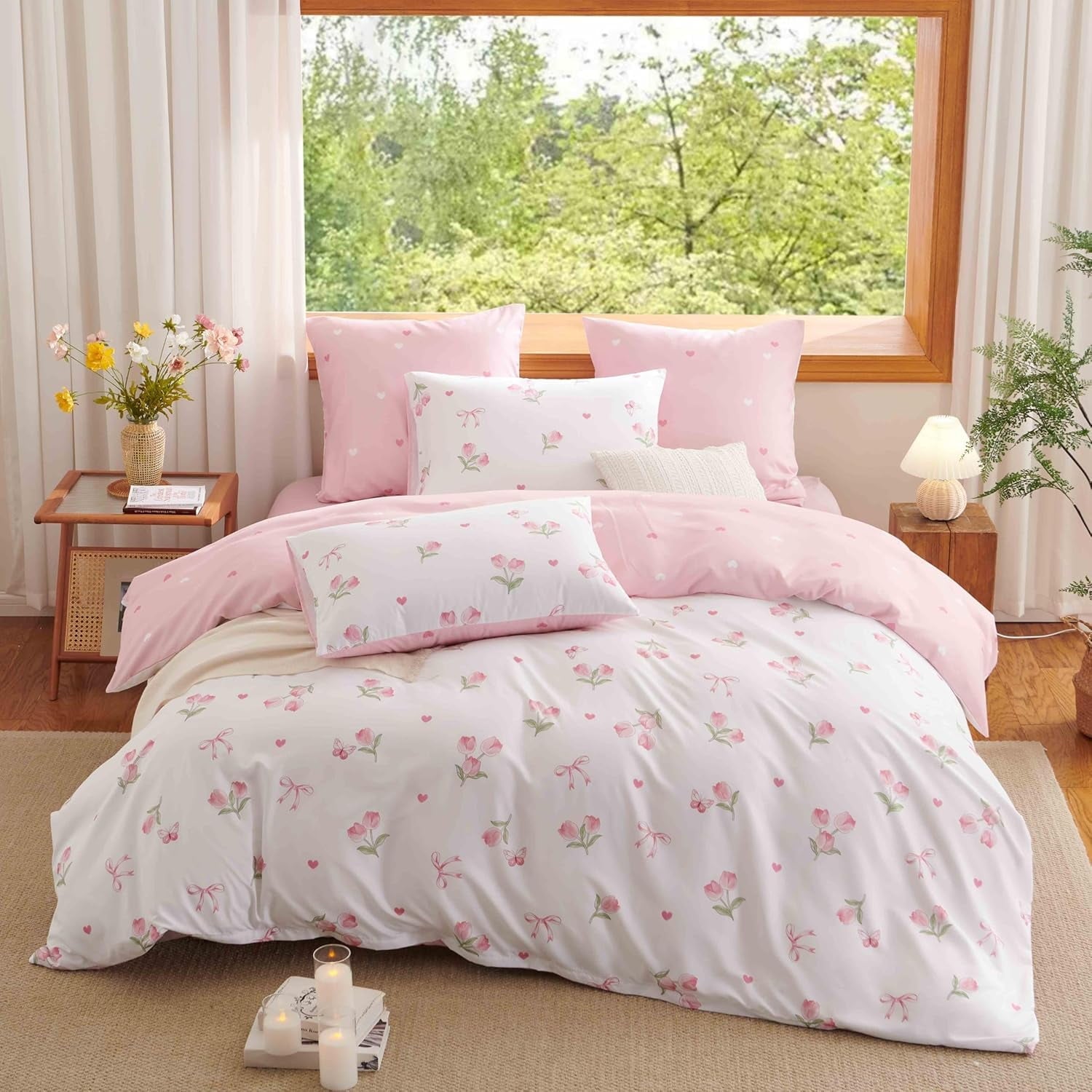 Hypoallergenic Cloud Pink Tulip Queen Comforter Set, 3-Piece Pink Flowers Reversible Soft Bedding Set or Adults All Season - Hypoallergenic Ultra-Fluffy Quilt for Winter Detail