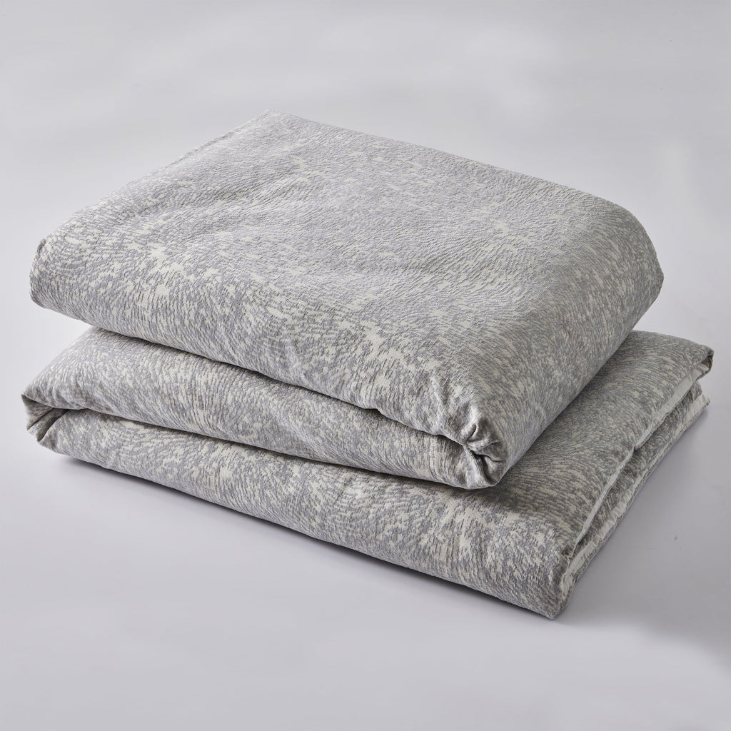 Fluffy Down Alternative Better Homes & Garden Grey Chenille 3-Piece Comforter Set, Full/Queen, All Ages - Cloud-Like Soft Lightweight Bed Comforter Detail