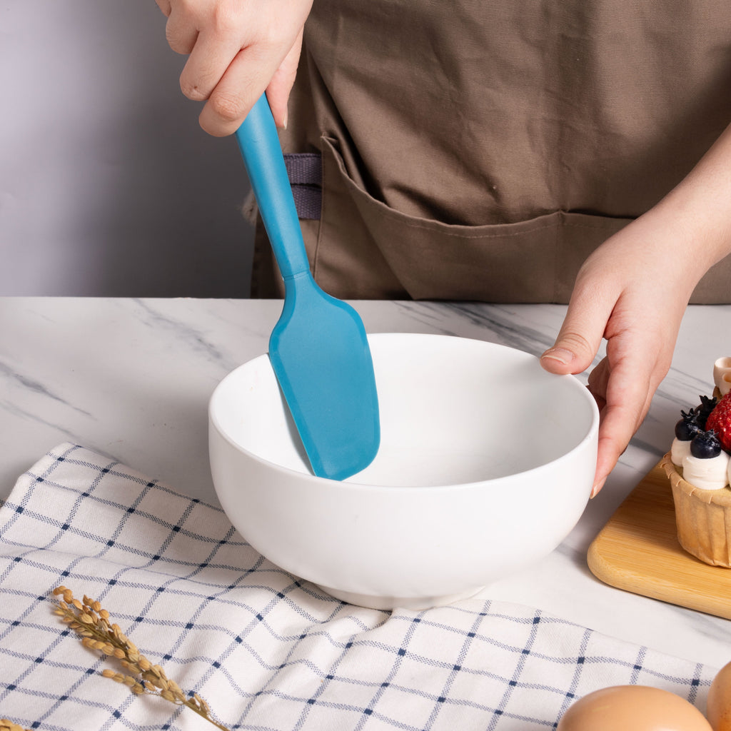 Durable Steel Silicone Food- Grade Blue 10.55" L Kitchen Spatula - High-Precision Culinary Tool for Baking & Cooking Detail