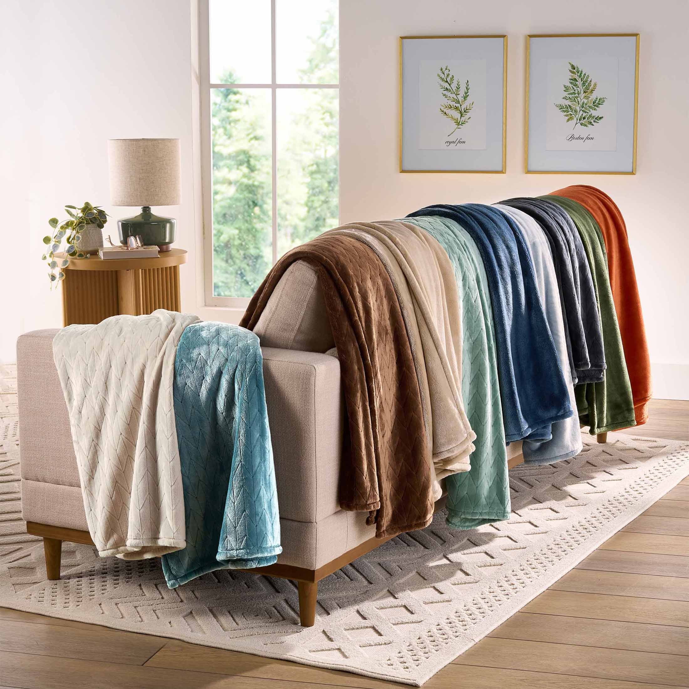Lightweight Warm Textured Velvet Plush Soft Fleece Throw Blanket, Oversized, Greystone - Cozy Fleece Throw Blanket for Couch & Bed Detail