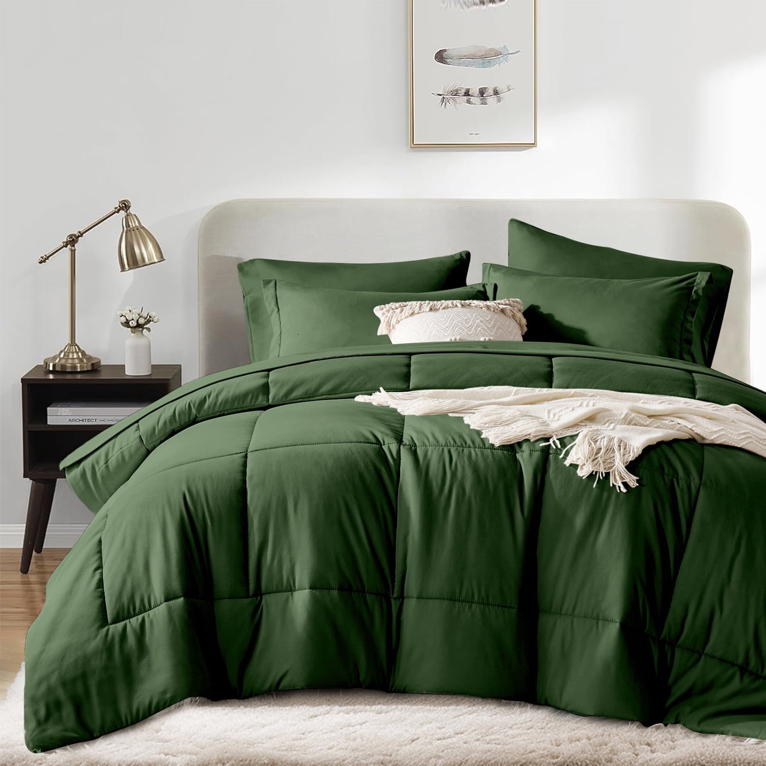 All-Season Queen Comforter Set Forest Green Bed in a Bag Queen Size 7 Pieces Soft Bed Set Lightweight Microfiber Green Bedding C... - Cloud-Like Soft Lightweight Bed Comforter Detail