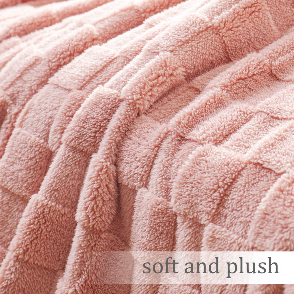 Reversible Sherpa Fleece Throw Blanket for Couch, Super Soft Warm Lightweight Checkered Pattern Blanket for All Seasons, Pink, 50"x60" - Luxury Knitted Decorative Throw Blanket with Fringes Detail
