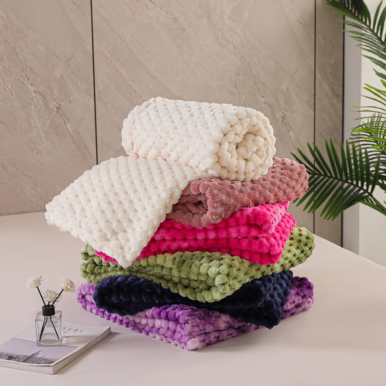 Decorative Knitted Large Soft Fleece Throw Blanket, 50"x70" Stylish Jacquard Throw Blanket for Couch, Cozy, Warm, Lightweight Dusty Pink... - Super Soft Reversible Sherpa Flannel Blanket Detail