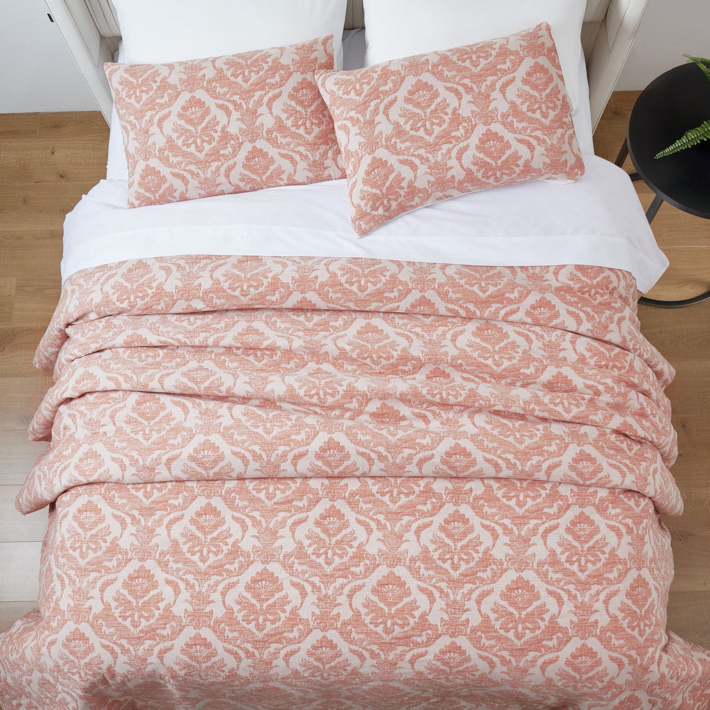 Heavyweight Warmth Woven Damask 2-Piece Comforter Set, Blush, Full Queen, All Ages - All-Season Down Alternative Comforter Insert Detail