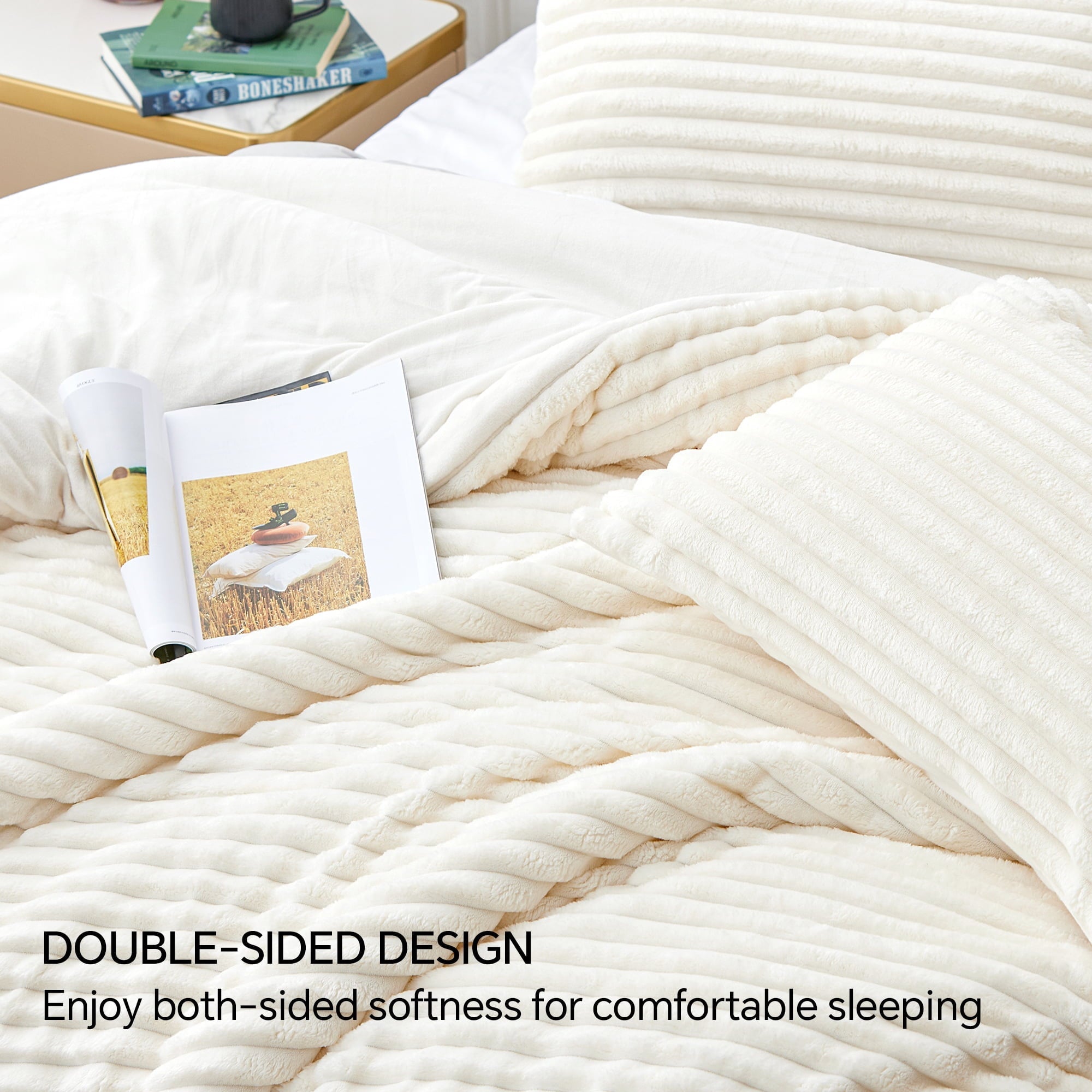 All-Season Fleece Queen Comforter Set -Super Soft & Warm Fluffy White Bedding, Luxury Fuzzy Heavy Bed Set for Winter with 2 Pill... - Luxurious Quilted Duvet Cover Set Detail