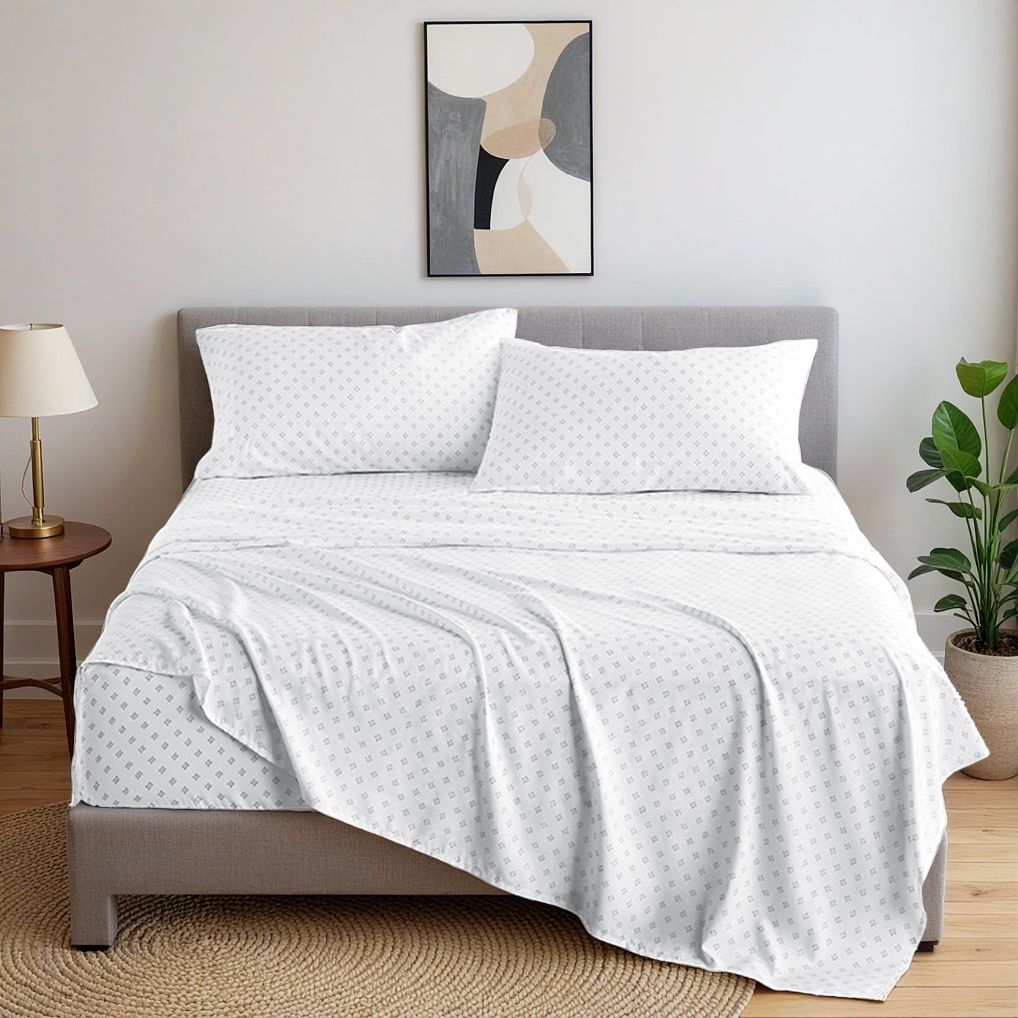 Hypoallergenic Cloud Queen Size Comforter Set, 7-Piece Reversible Bed in a Bag with Sheets, Navy - All-Season Down Alternative Comforter Insert Detail