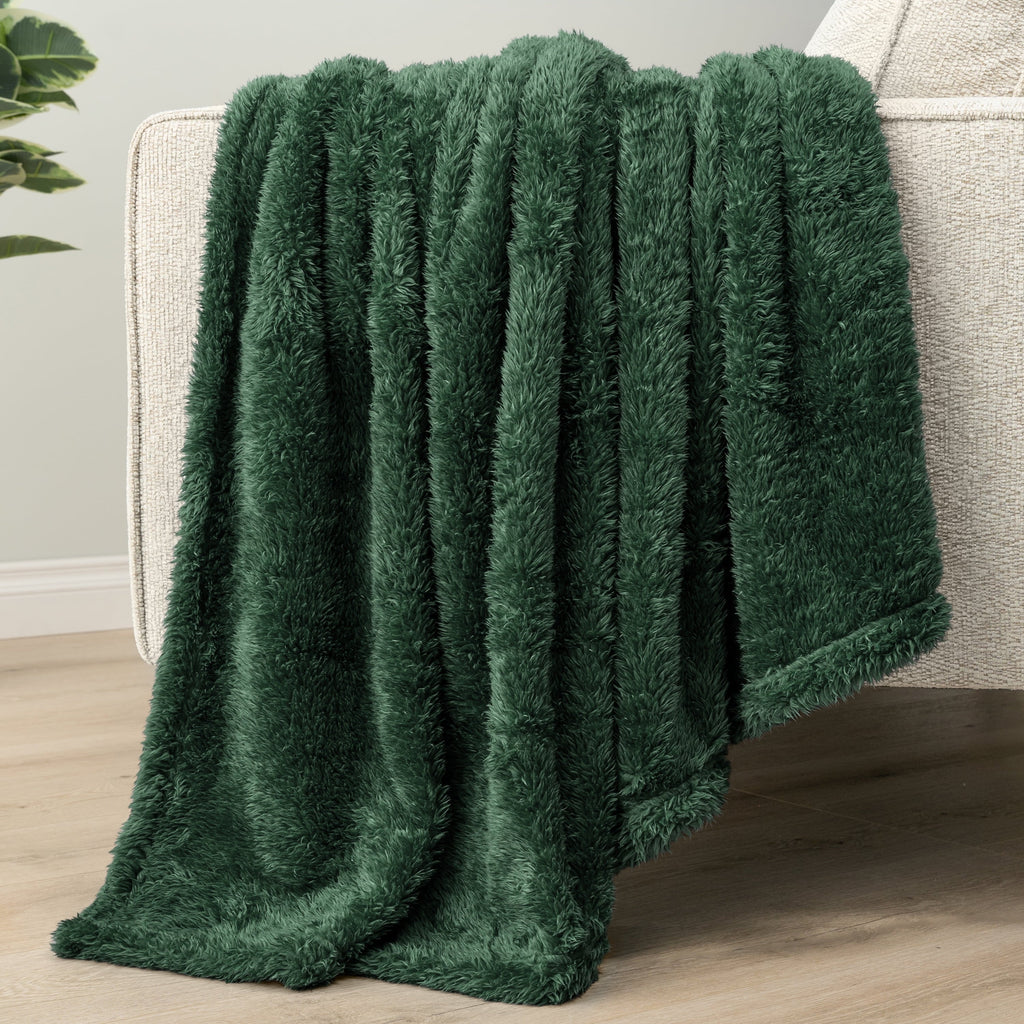 Cozy Fleece Sherpa Throw Blanket For Couch Sofa, Emerald Green Fluffy Warm Plush Blanket for Bed, Cozy Super Soft Lightweight Thr... - Cozy Fleece Throw Blanket for Couch & Bed Detail