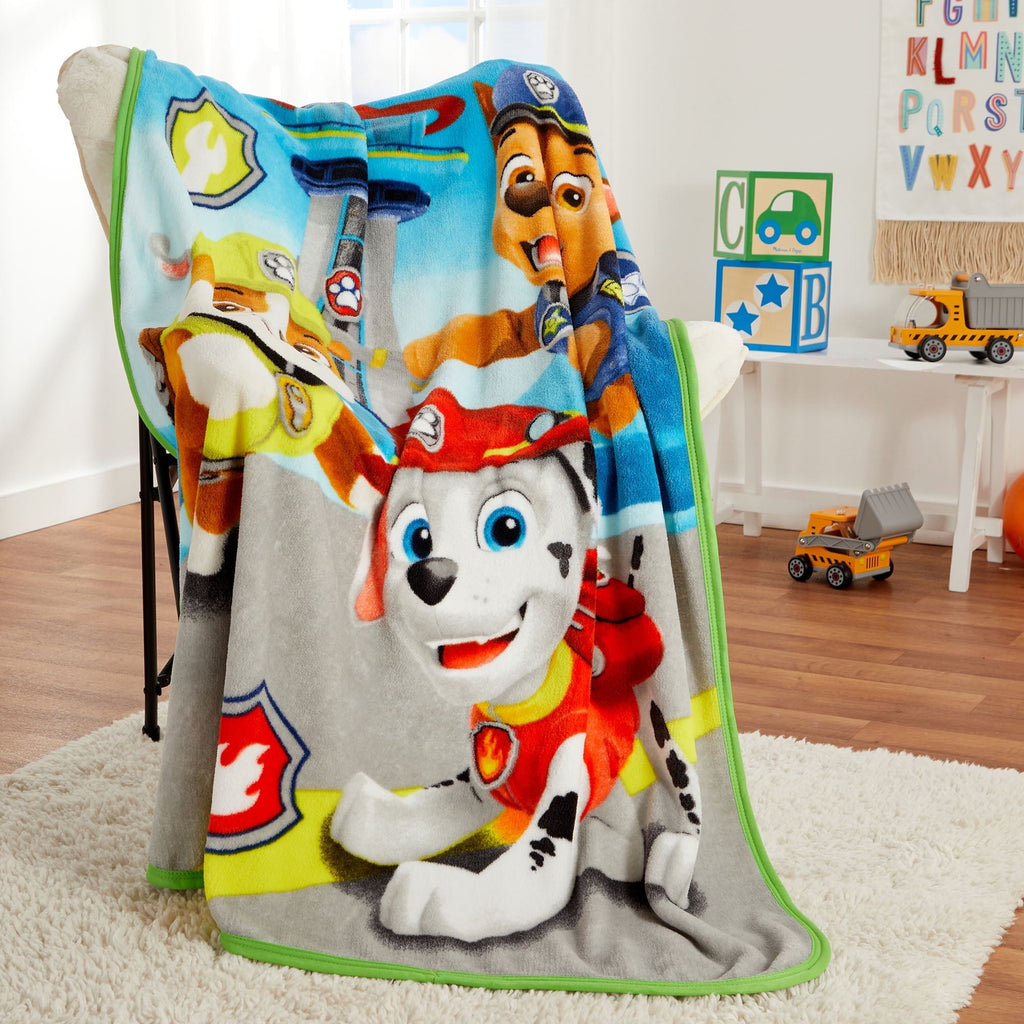 Lightweight Warm Kids Coral Fleece Throw, 46 x60 - Super Soft Reversible Sherpa Flannel Blanket Detail