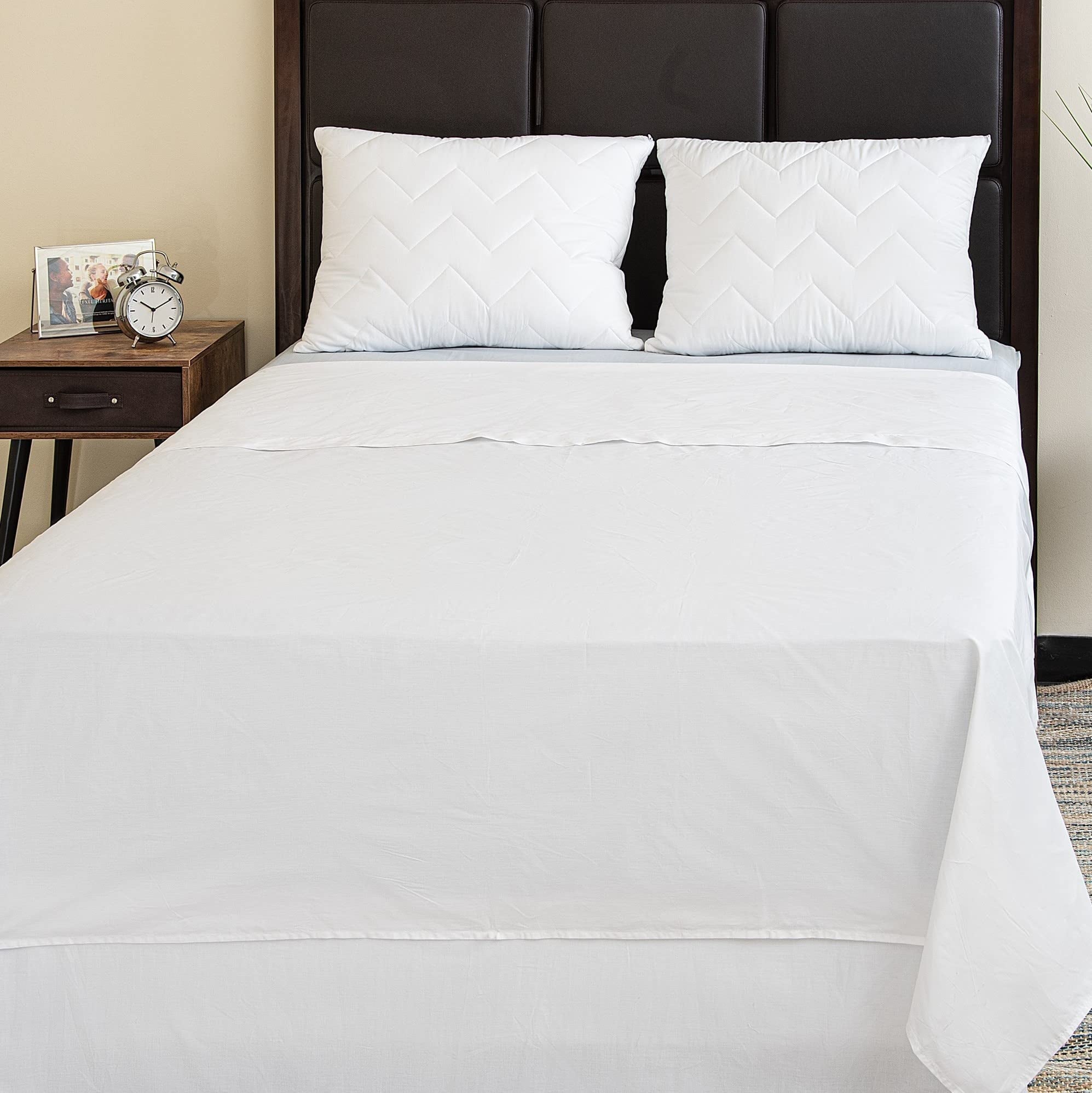 Ultra-Soft Oversized King Size Flat Sheet for Bed - 100% Cotton - Durable and Comfortable with 200 Thread Count - Soft, Breathea... - Cooling Hotel Quality Bedding Sheets and Pillowcases Detail