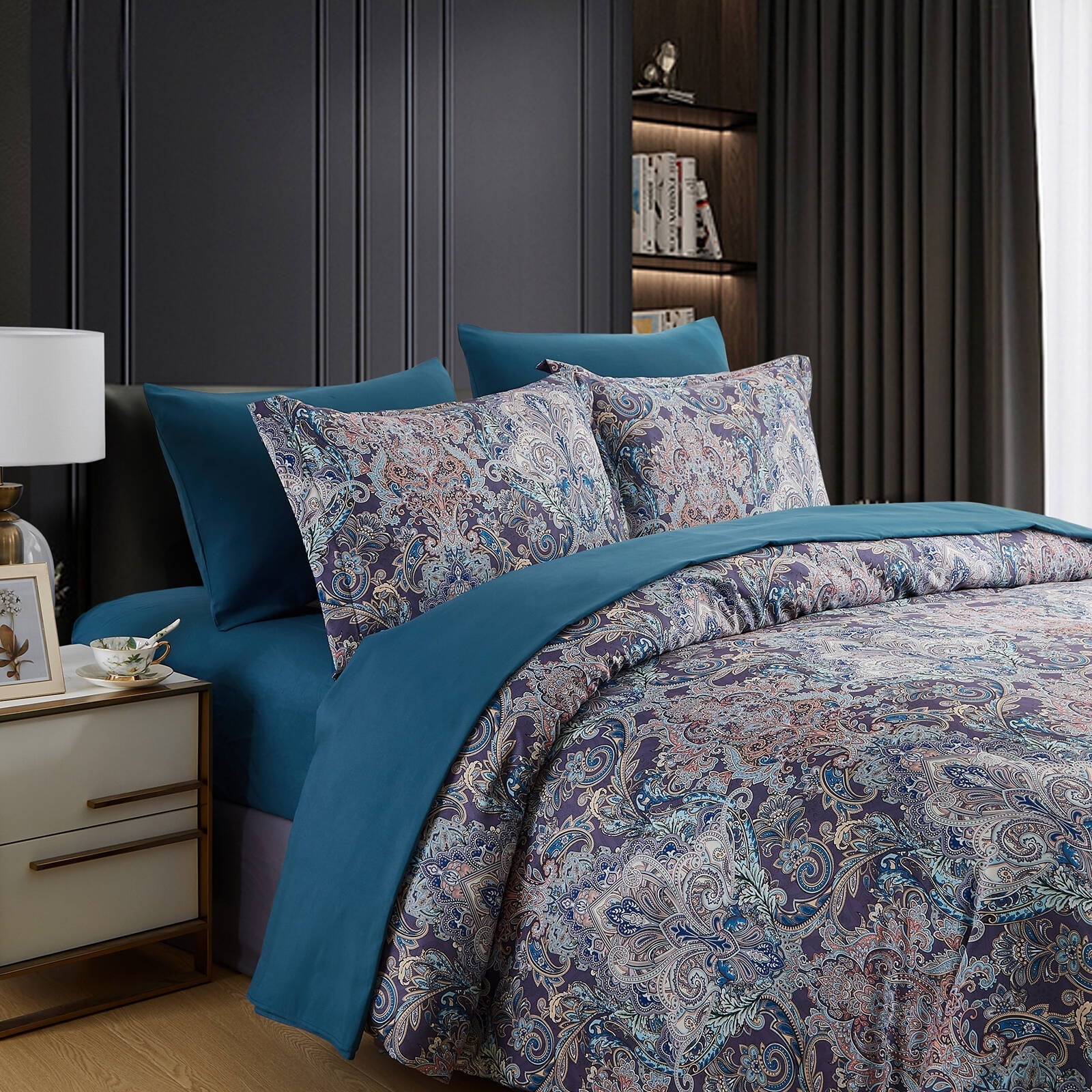 All-Season Boho Paisley Print Luxury Comforter Bed in a Bag Set Queen Size, Vintage Floral Medallions Microfiber Bedding Set - Hypoallergenic Ultra-Fluffy Quilt for Winter Detail