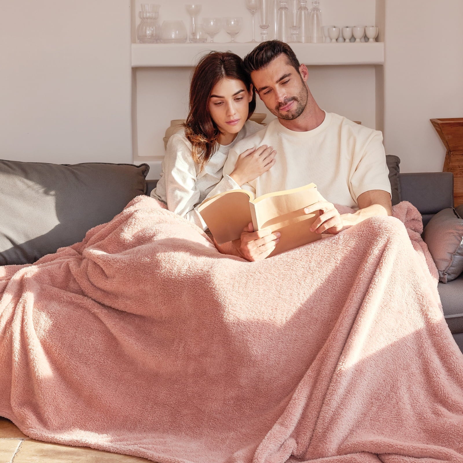 Super Soft Flannel Soft Fleece Throw Blanket for Couch, Super Soft Velvet Plush Bed Blanket, 50x60 Inches, Pink - Lightweight Plush Warm Blanket for All Seasons Detail