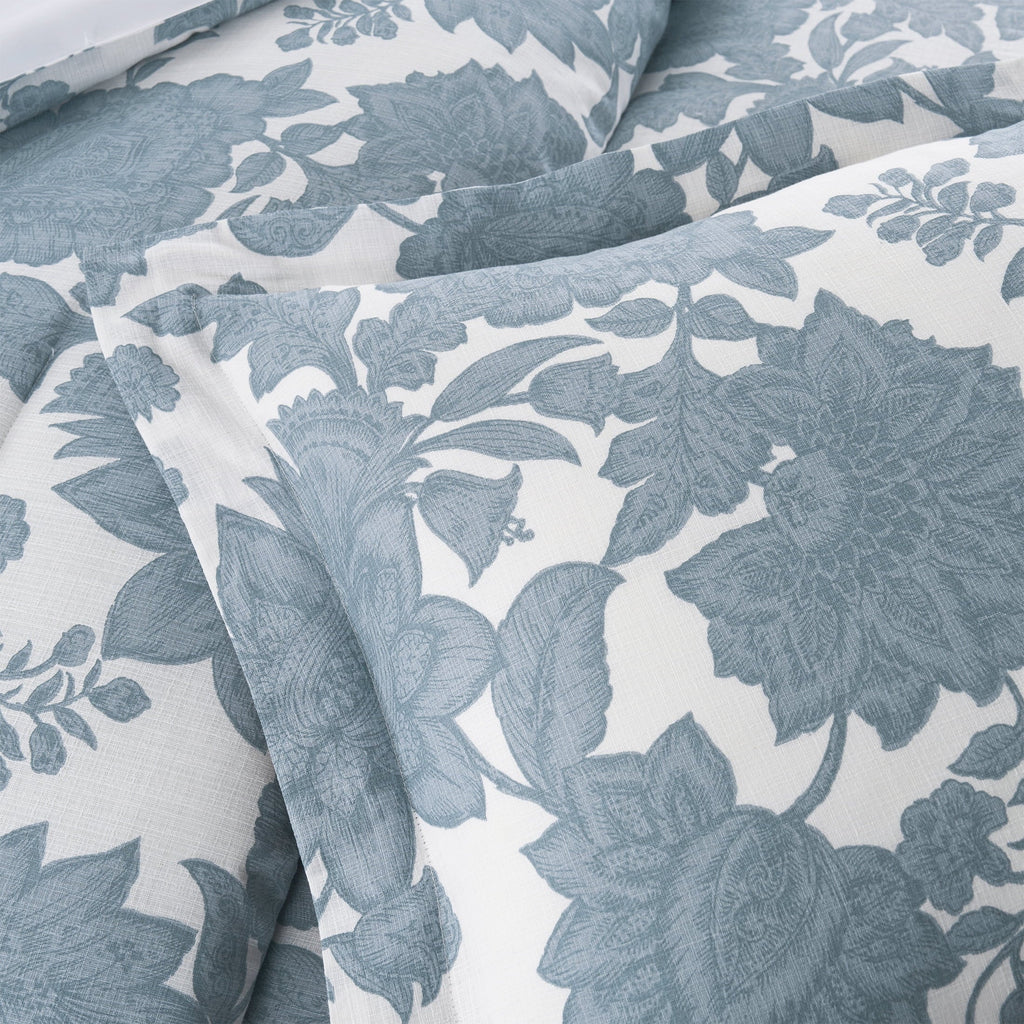 All-Season Veronica 3-Piece Blue Floral Cotton Slub Comforter Set, King - Luxurious Quilted Duvet Cover Set Detail
