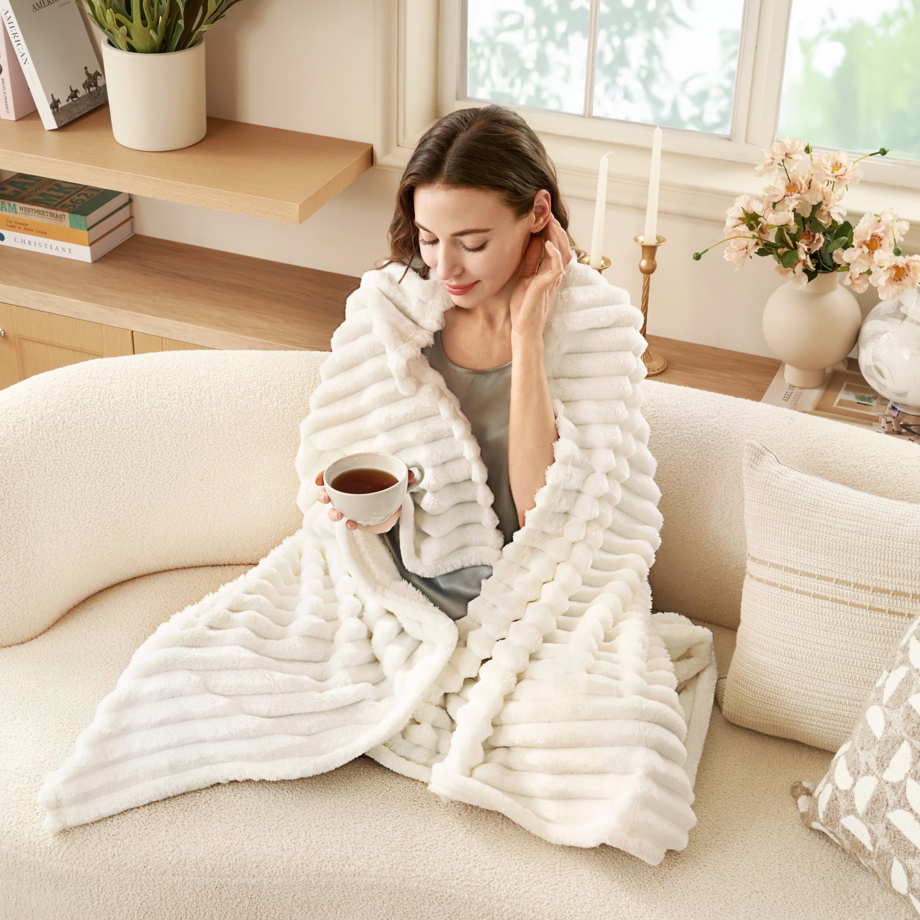 Reversible Sherpa Throw Blanket for Couch,Bed,Sofa,White Flannel Blanket,Soft Throw Blanket ,Gifts for Women Mom Girls,Throw Home Room ... - Luxury Knitted Decorative Throw Blanket with Fringes Detail