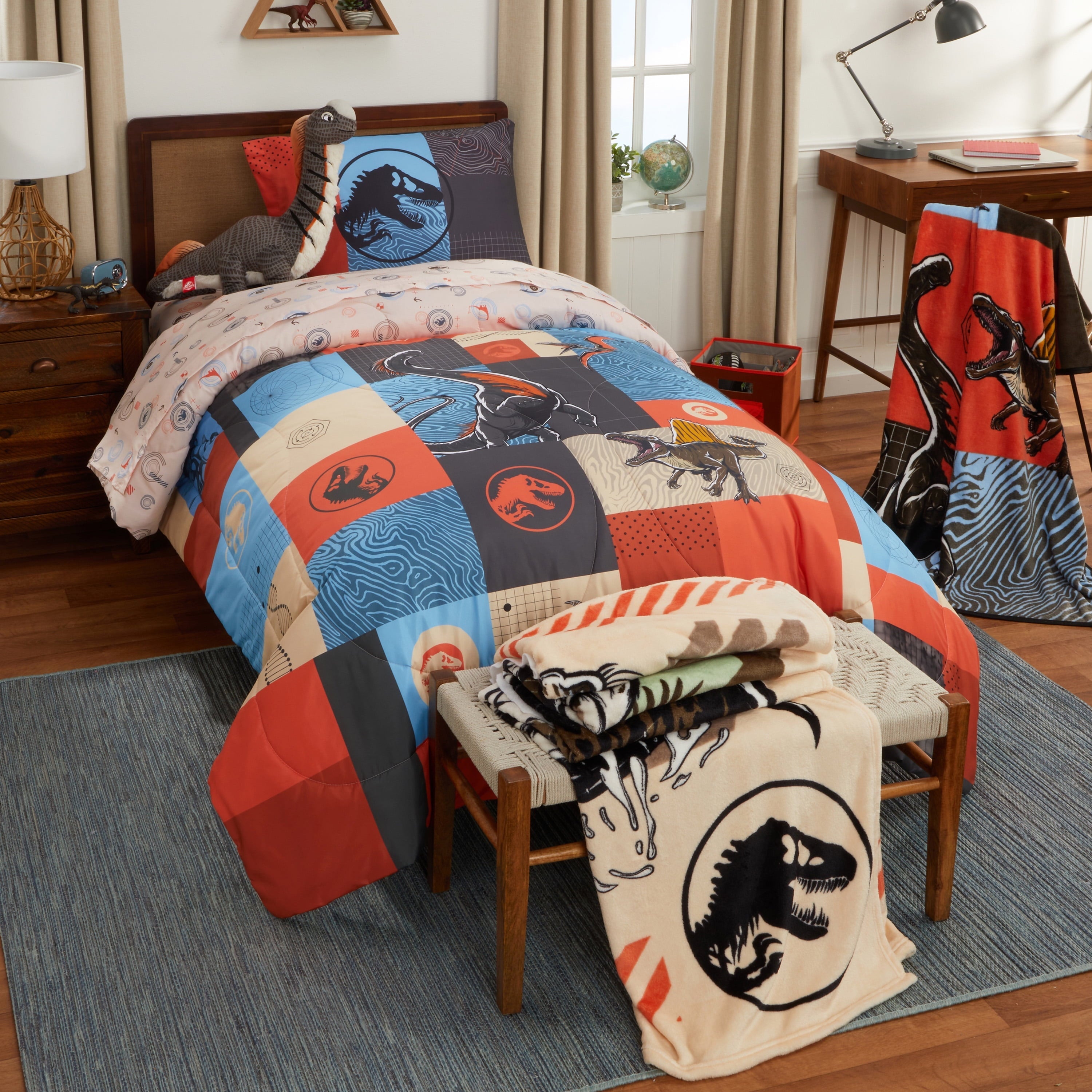 Luxurious Quilted Kids 2 Piece Blue Orange Reversible Dinosaur Comforter and Pillowcase set, Twin/full - Luxurious Quilted Duvet Cover Set Detail