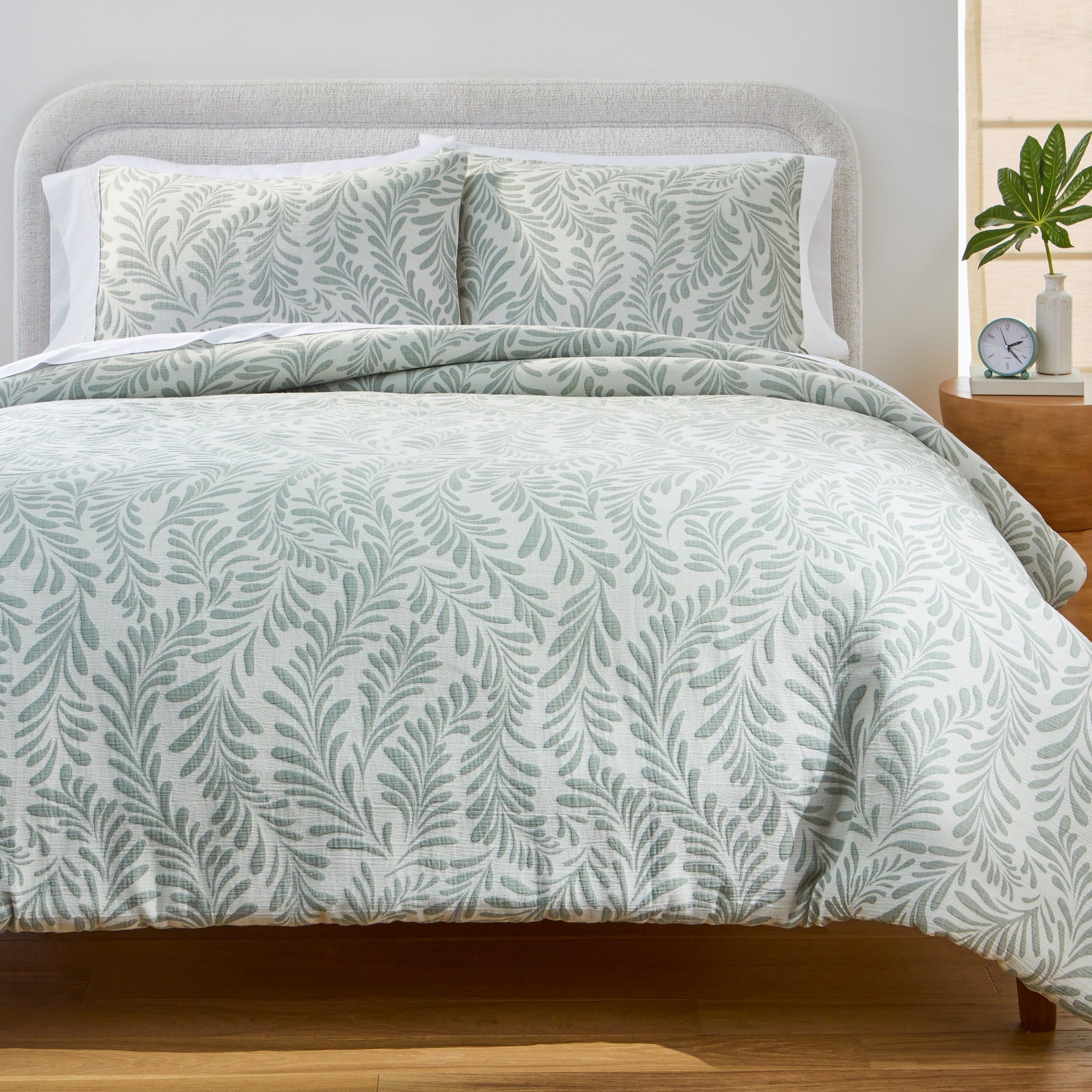 Luxurious Quilted Botanical 3-Piece Comforter Set, Green, Full Queen, All Ages - All-Season Down Alternative Comforter Insert - Default Title