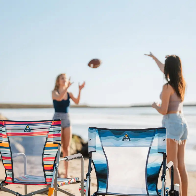 Heavy-Duty Freestyle Beach Rocker - Choice 712 - Heavy-Duty Kickback Rocker with Beverage Holder Detail