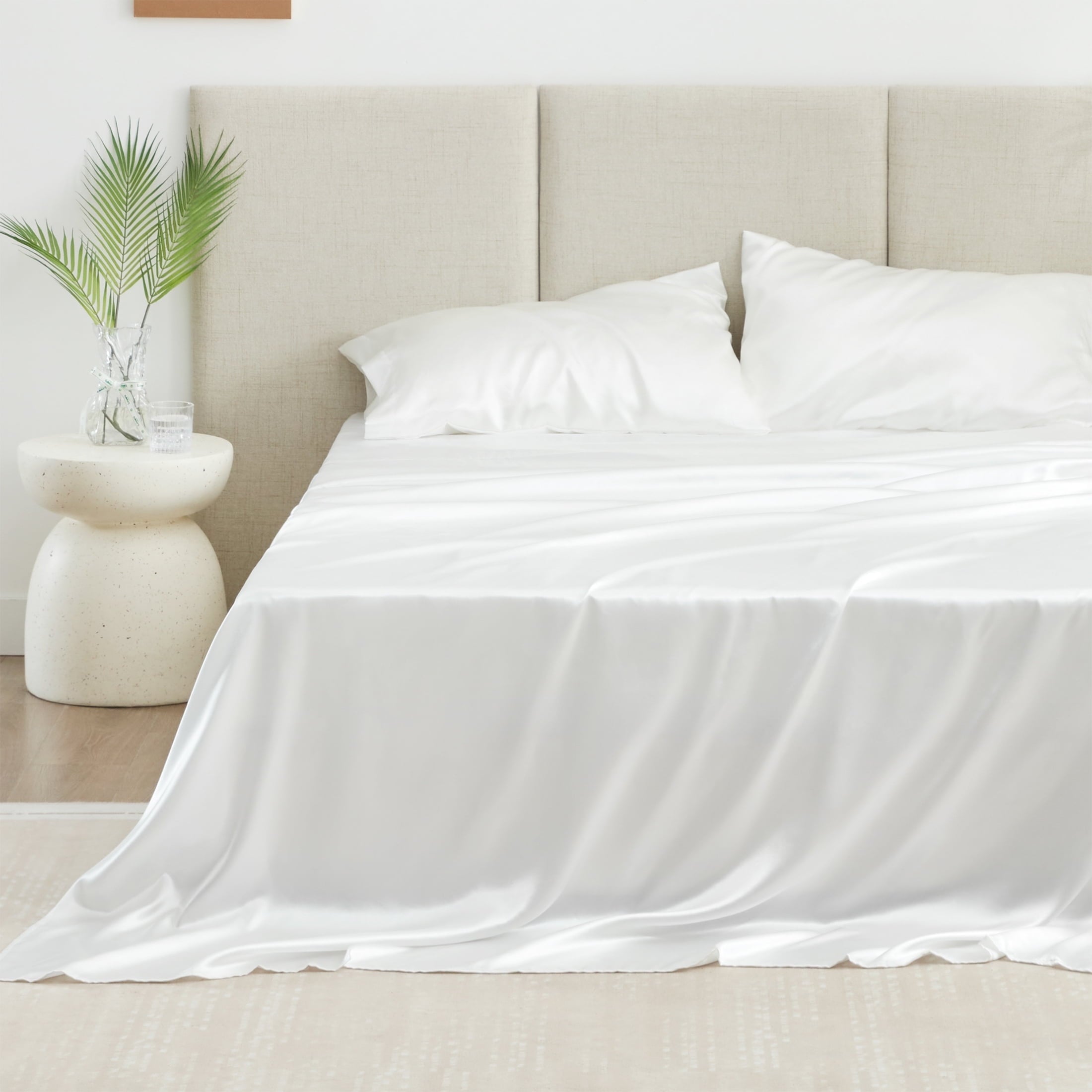 Wrinkle-Resistant Satin Sheets Full Sheet Set Deep Pocket Luxury Silky Bed Sheets for Hair and Skin 4 Pieces, White - Cooling Hotel Quality Bedding Sheets and Pillowcases - Default Title