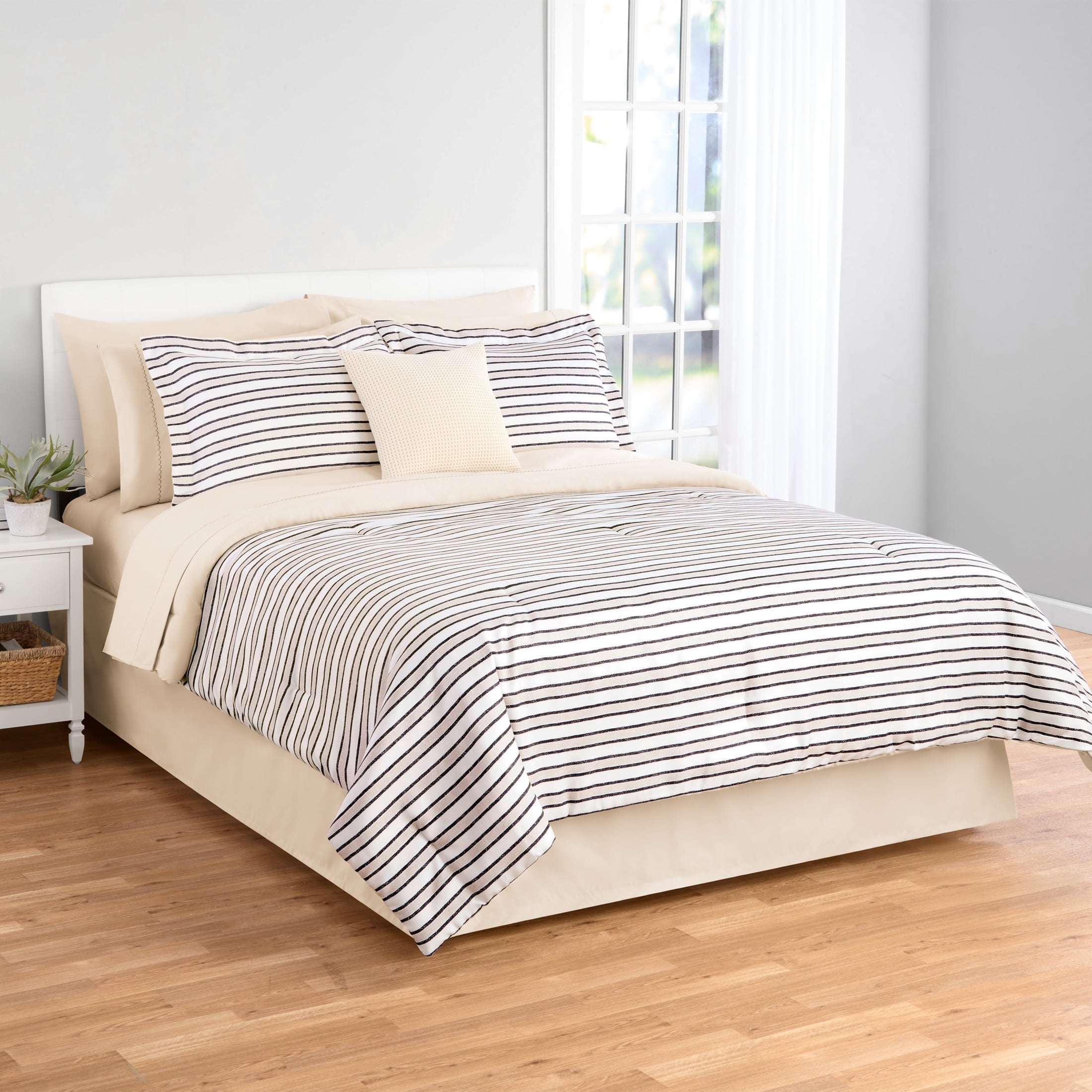 Luxurious Quilted Soft Touch Bed in a Bag 11-Piece Reversible Tan & Black Striped Comforter Set with Sheets, Queen - Hypoallergenic Ultra-Fluffy Quilt for Winter - Default Title